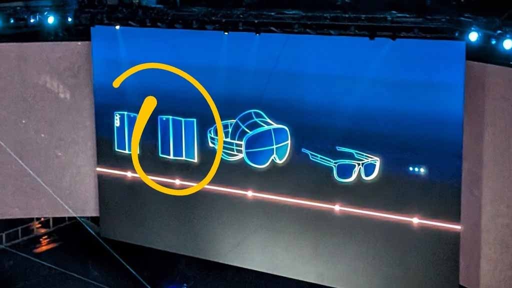 Thêm thông tin về thiết bị gập 3 màn hình của Samsung: tên, thiết kế, màn hình