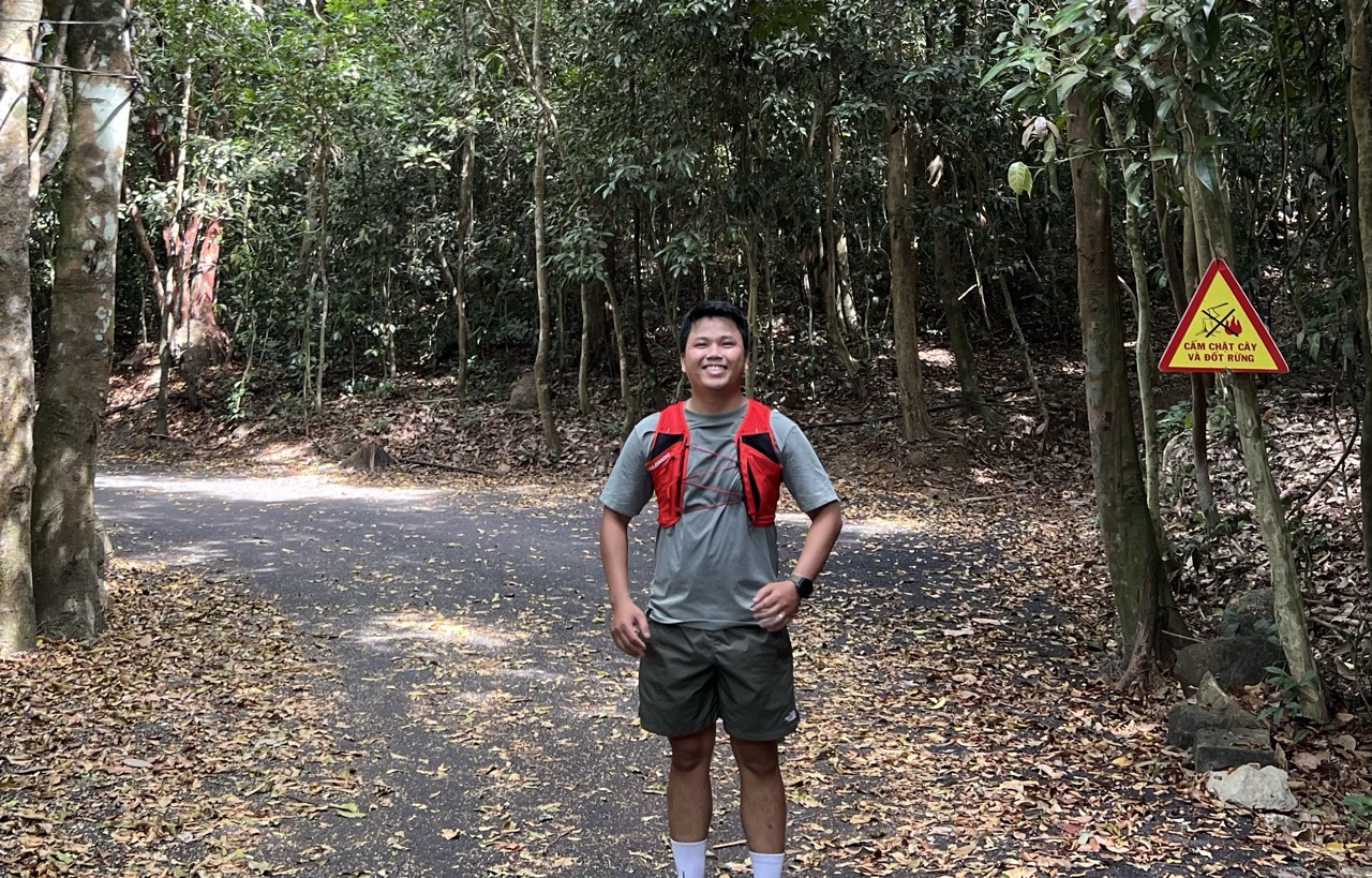 Mình đi trail bằng đôi giày "trên mây"