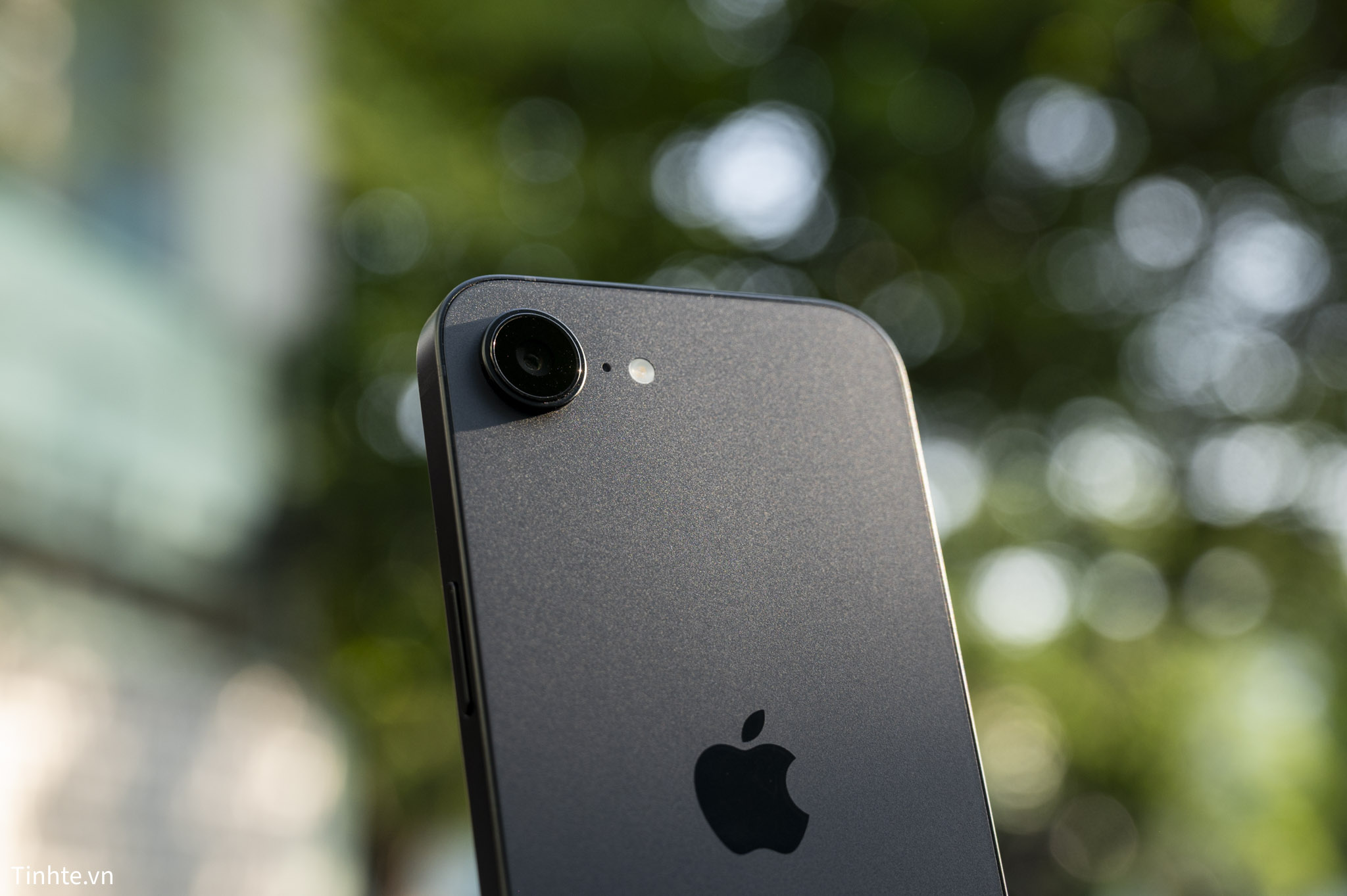 iPhone 16e VS iPhone 13-24.jpg