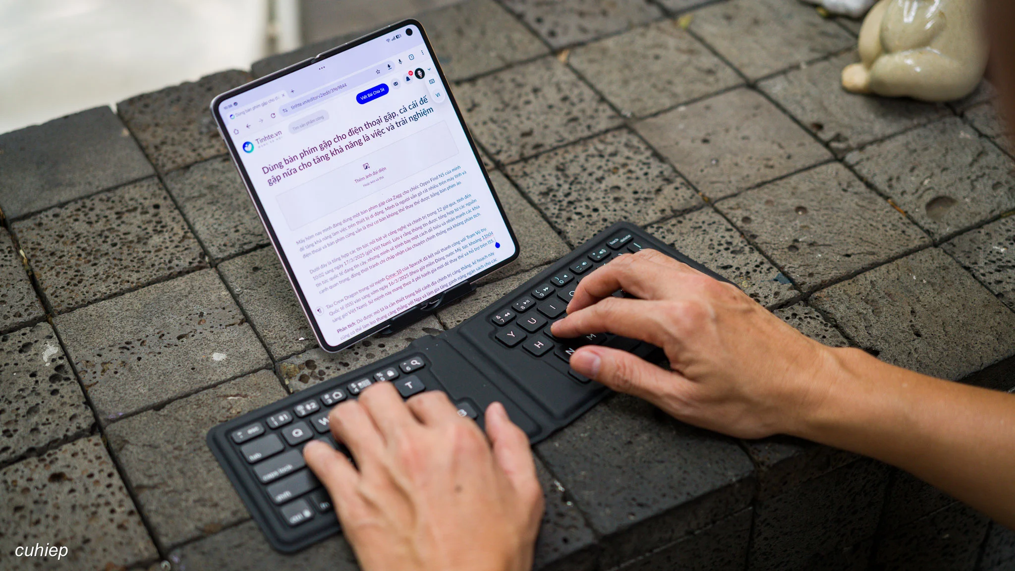 Oppo-Find-N5-Zagg-keyboard-11.jpg