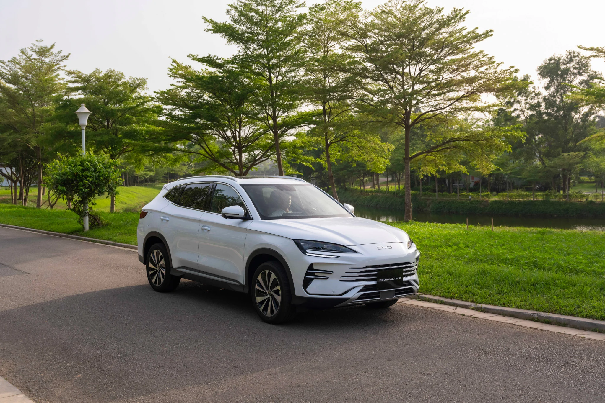 byd-sealion-6-tinhte-7.jpg