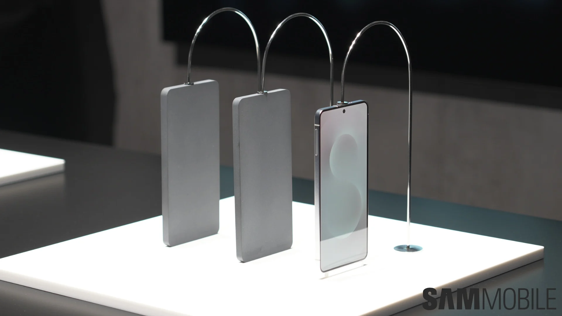 Samsung-Galaxy-S25-Edge-Slim.webp