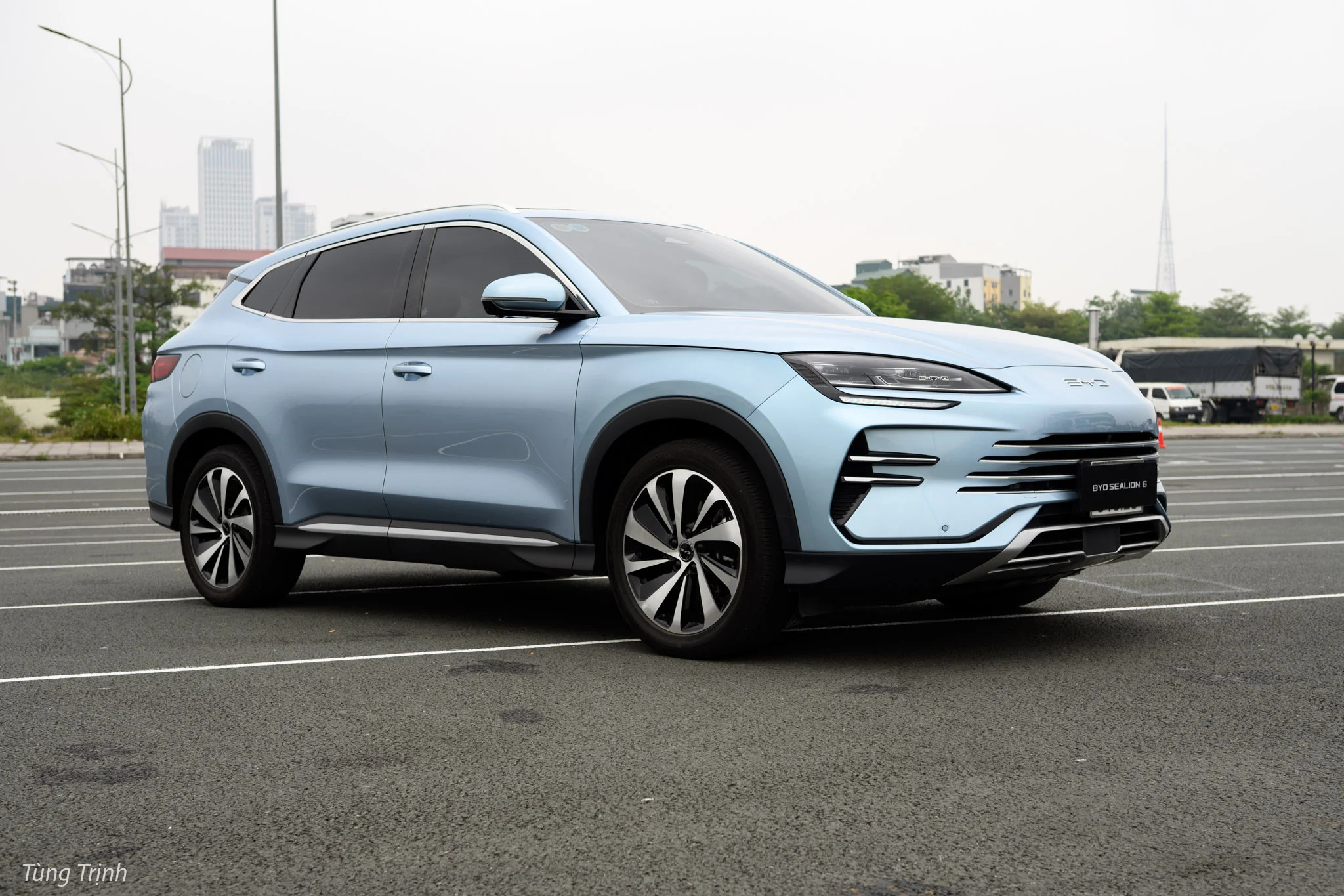 byd-sealion6-tinhte-2.jpg