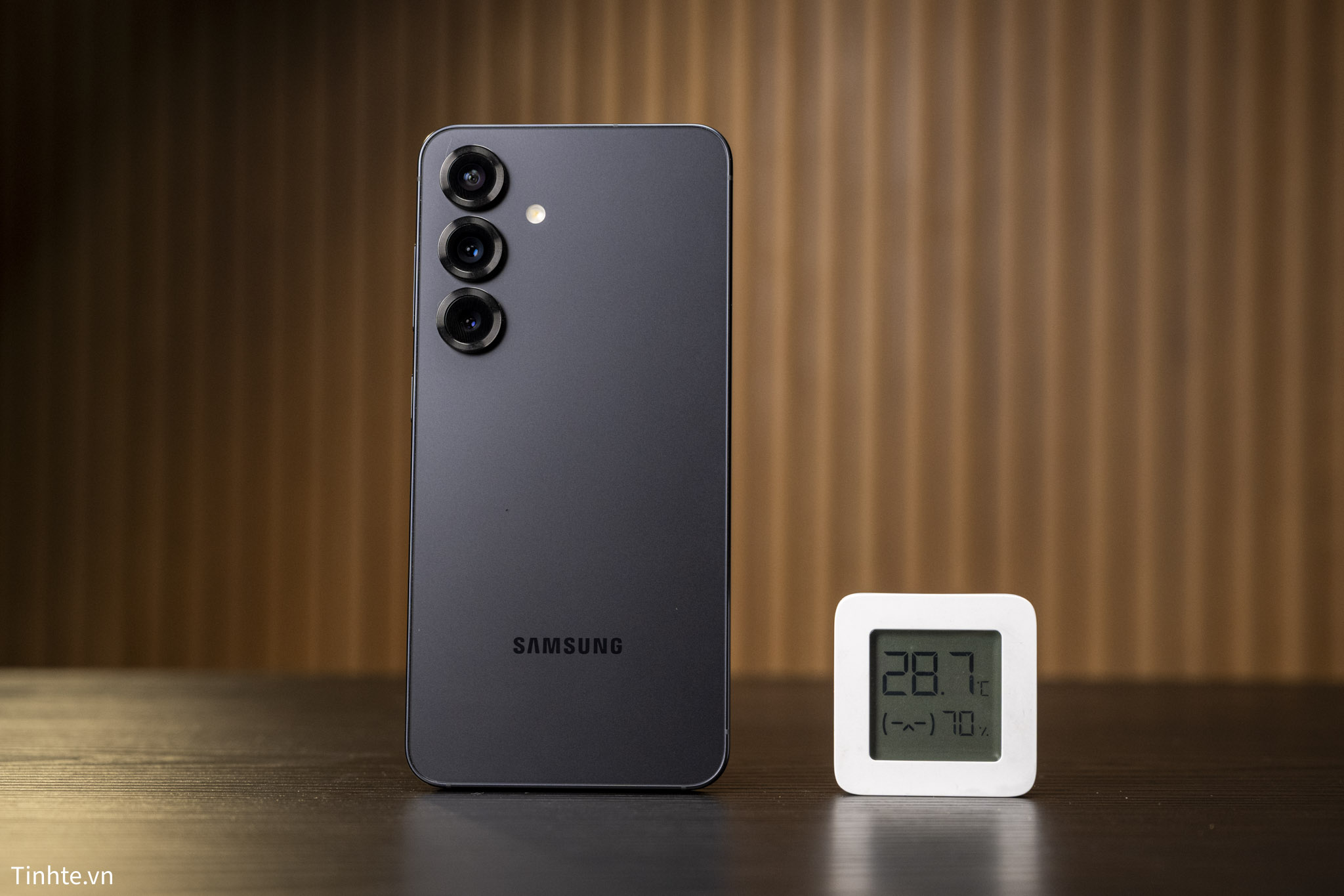 Samsung Galaxy S25-2-2.jpg