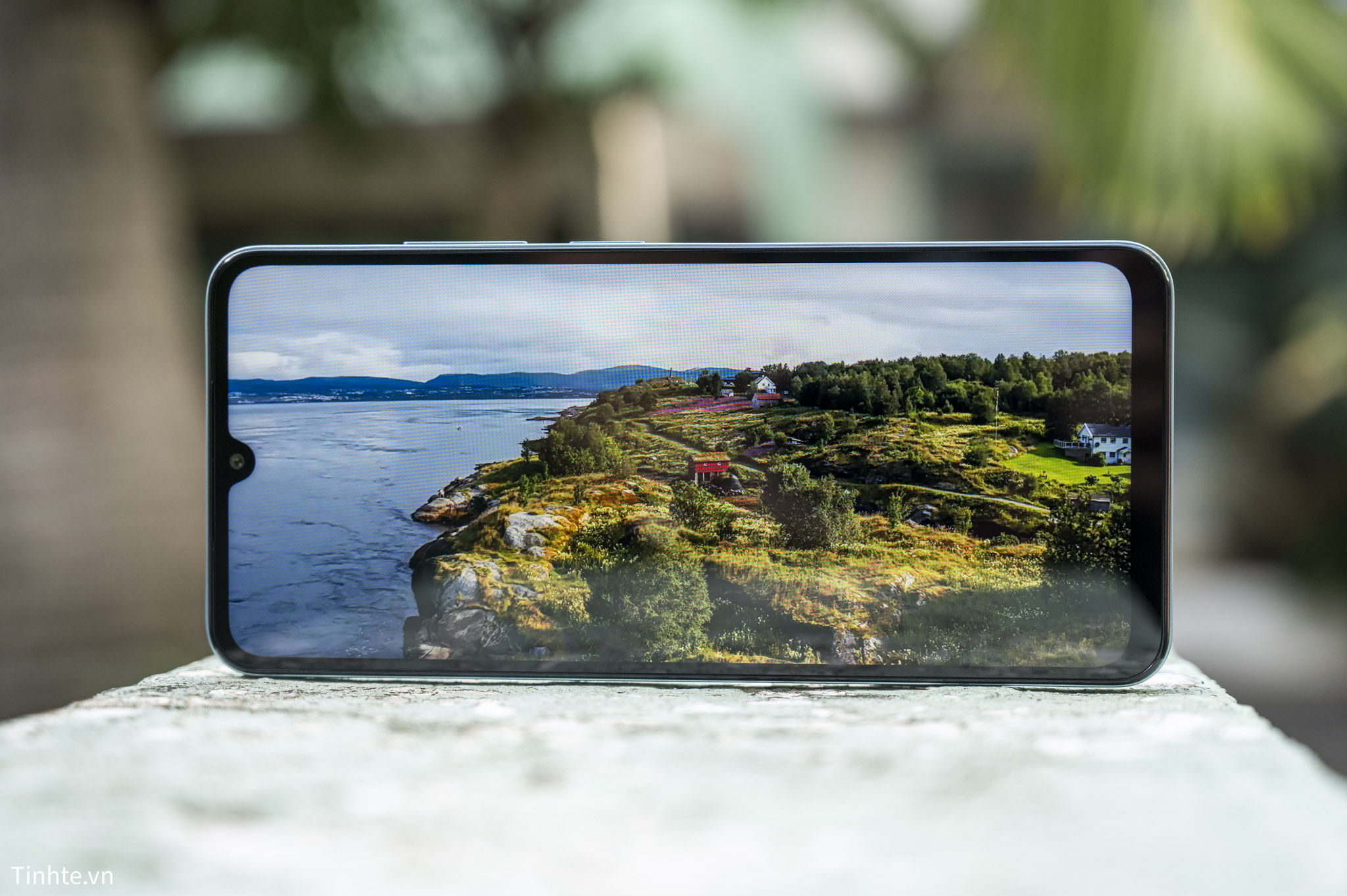 Xiaomi Redmi A5.tren tay-30.jpg