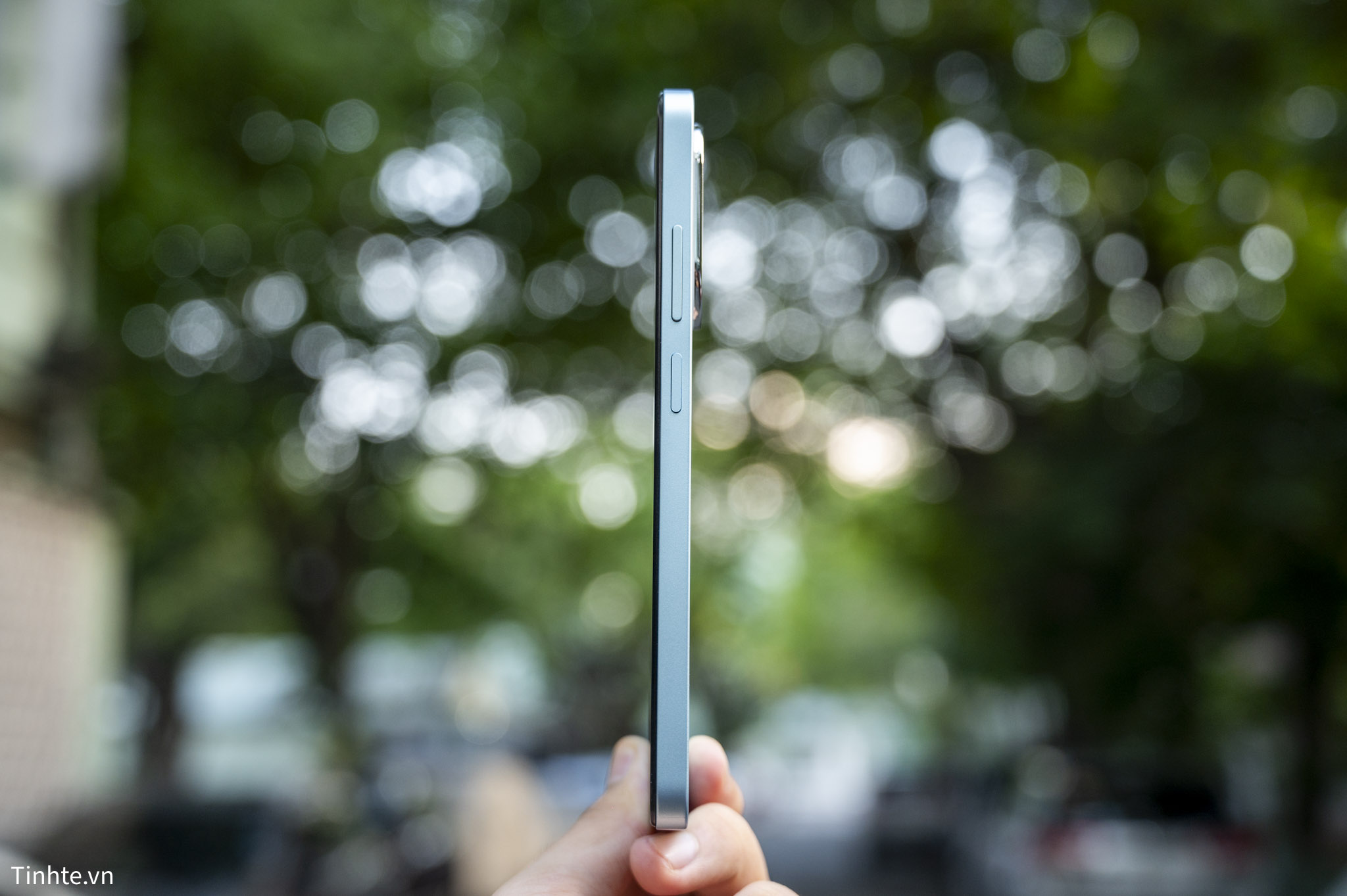 Xiaomi Redmi A5.tren tay-13.jpg