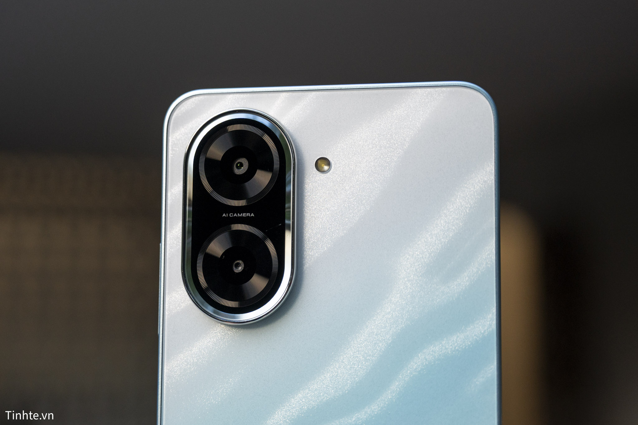 Xiaomi Redmi A5.tren tay-09.jpg