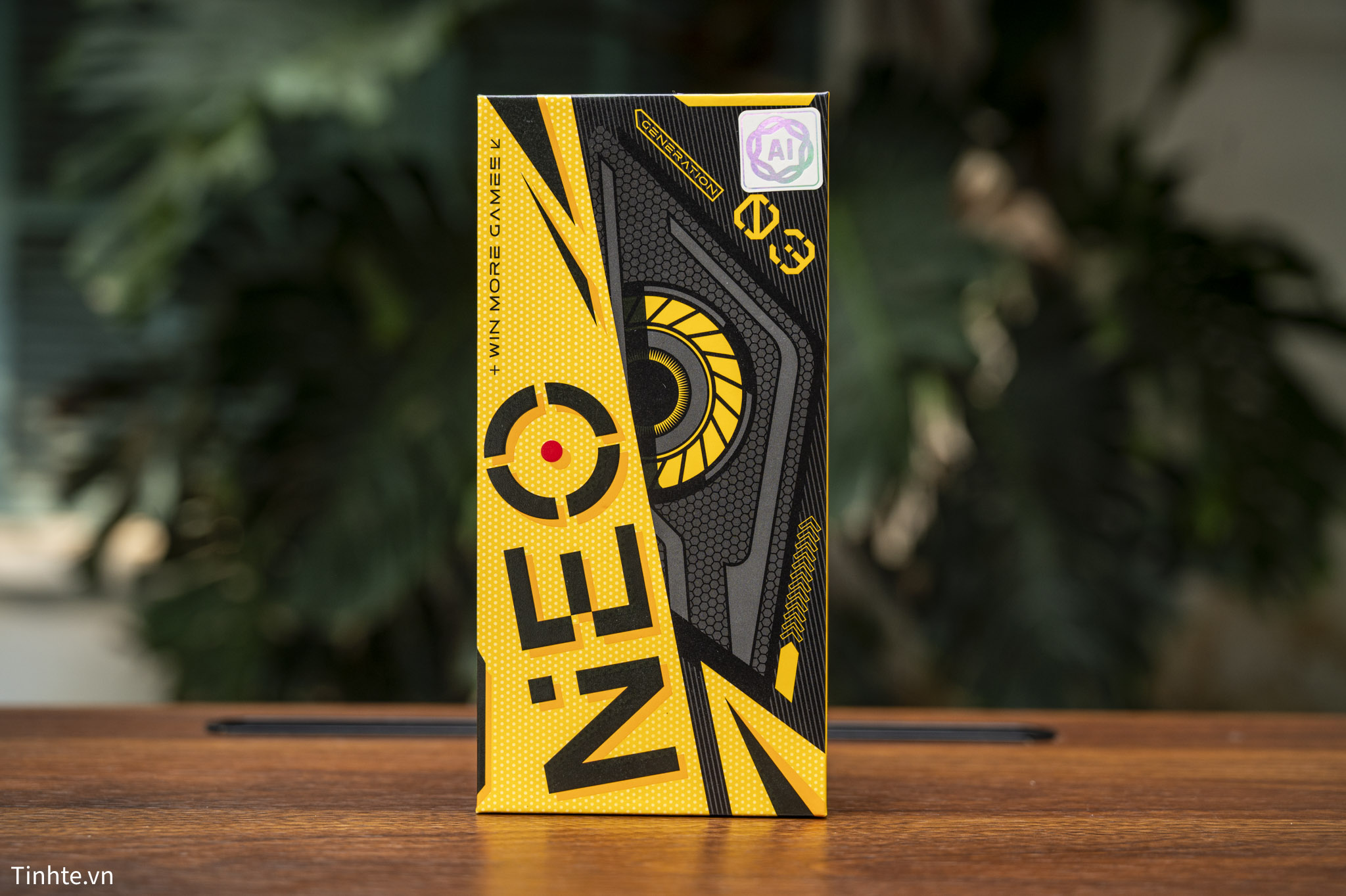 ZTE nubia Neo 3.tren tay.2.jpg