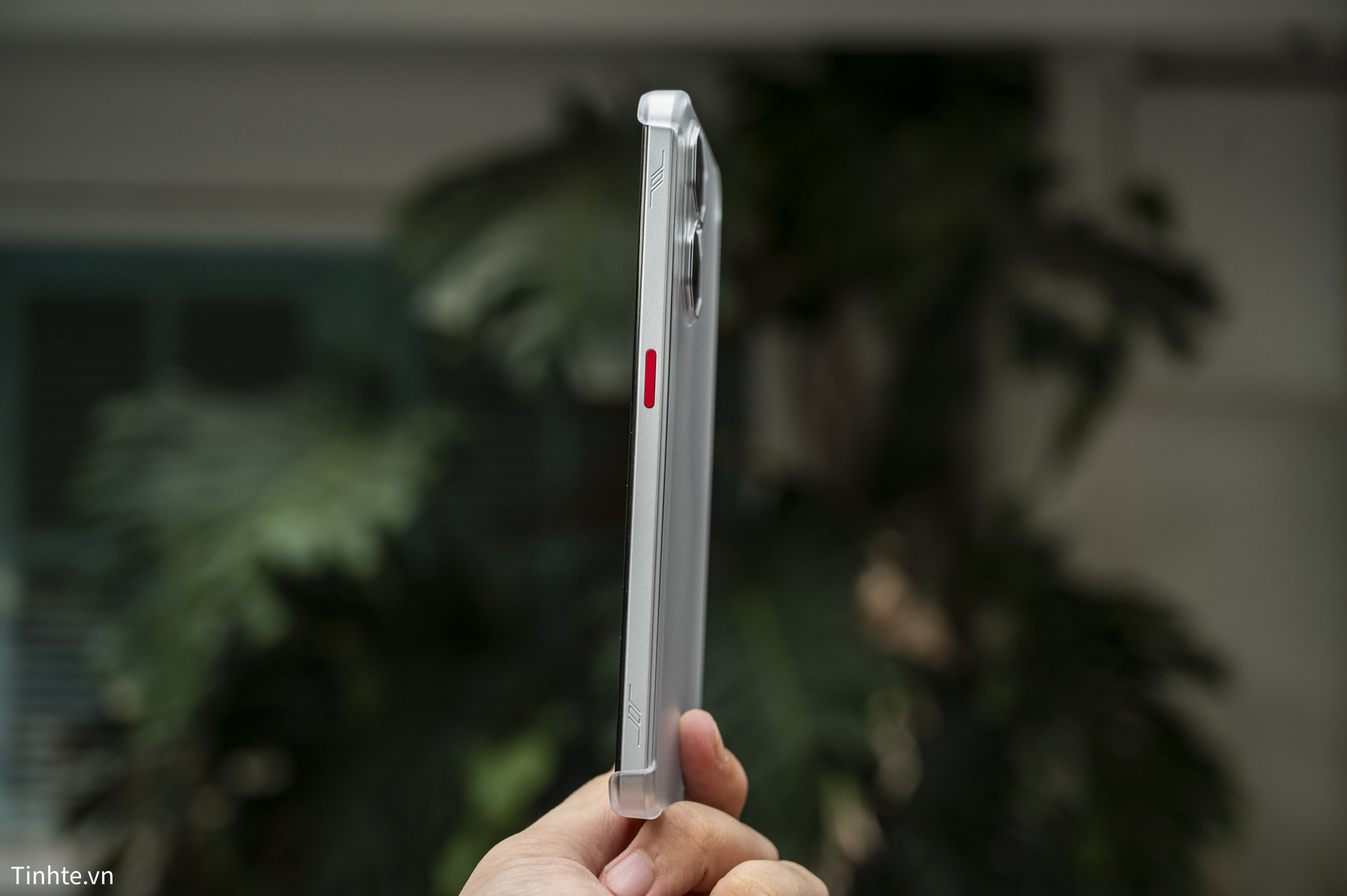 ZTE nubia Neo 3.tren tay.9.jpg