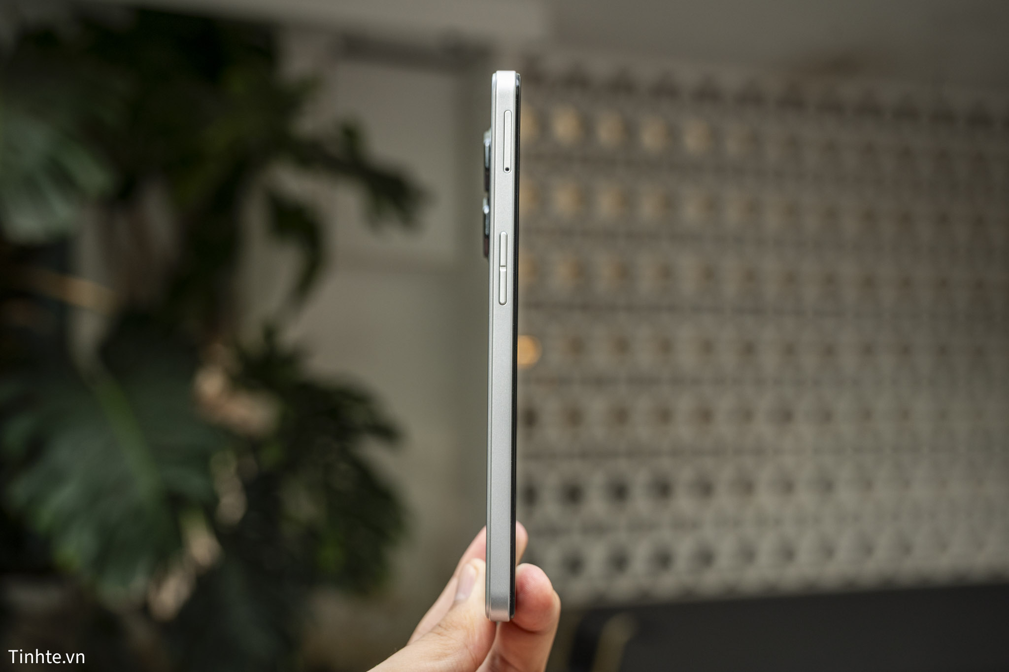 ZTE nubia Neo 3.tren tay.22.jpg