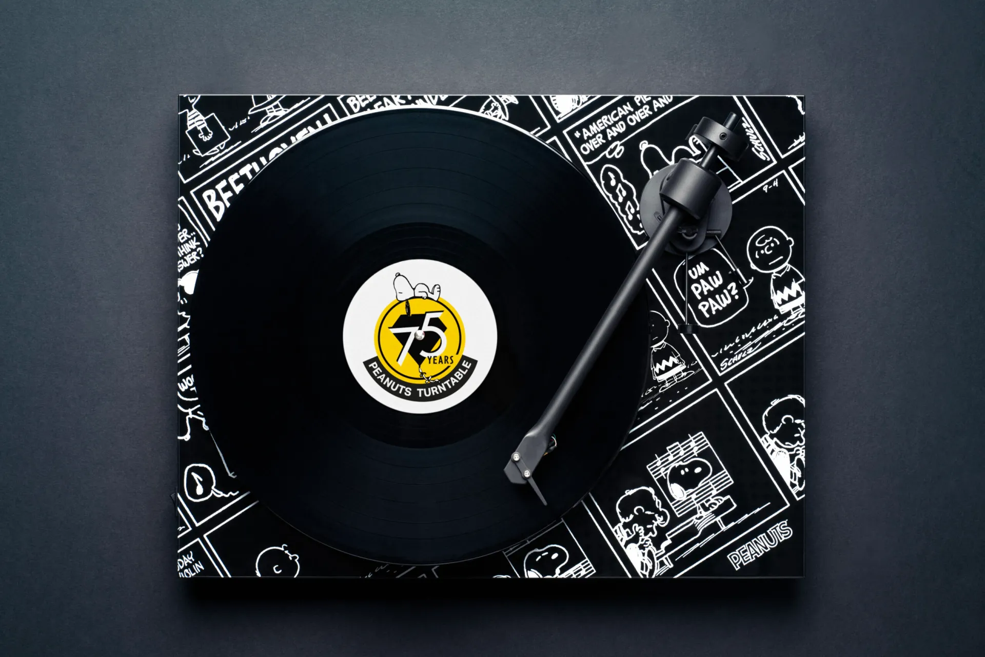 Pro-Ject Audio Systems phiên bản Peanuts kỷ niệm 75 năm bộ truyện tranh ra đời