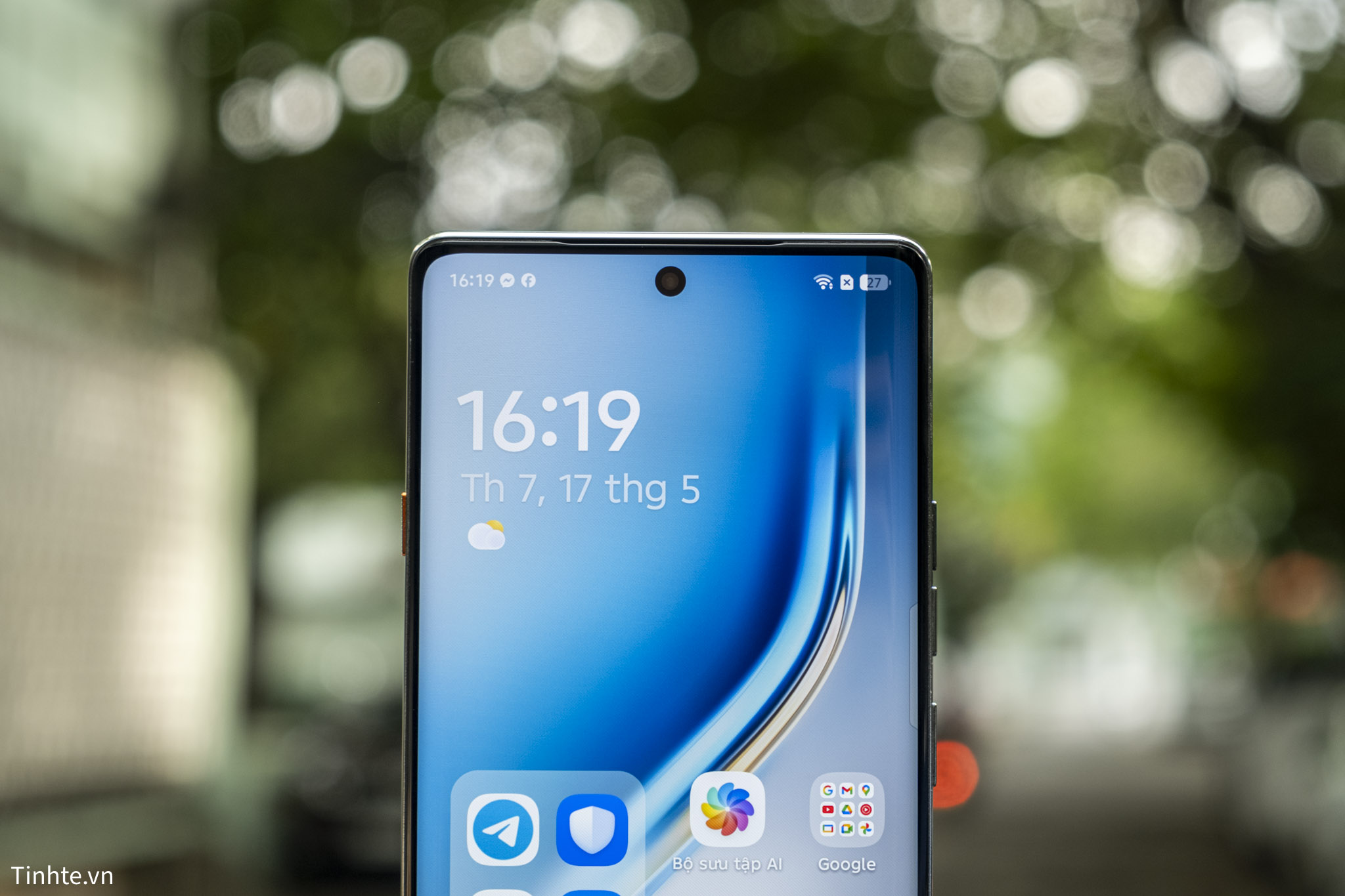 TECNO CAMON 40 Pro-07.jpg