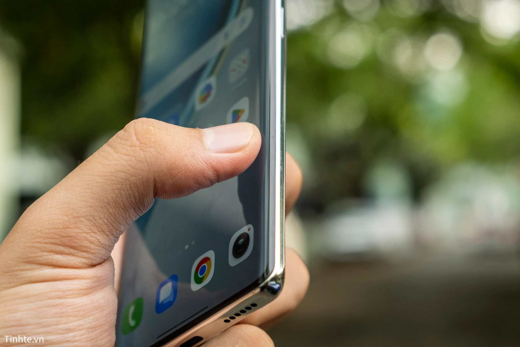 TECNO CAMON 40 Pro-17.jpg