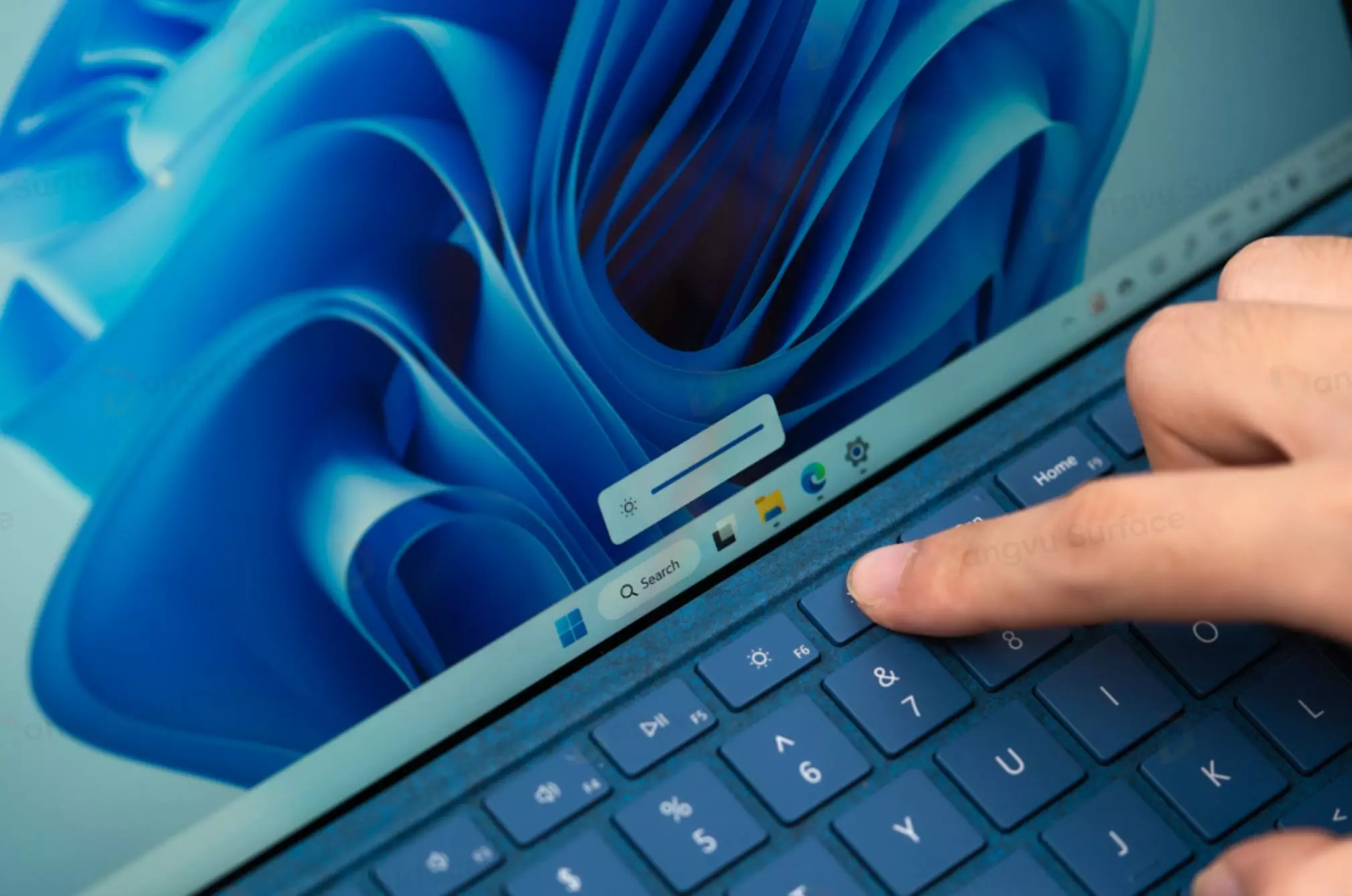 surface-pro-9-ref-7.webp