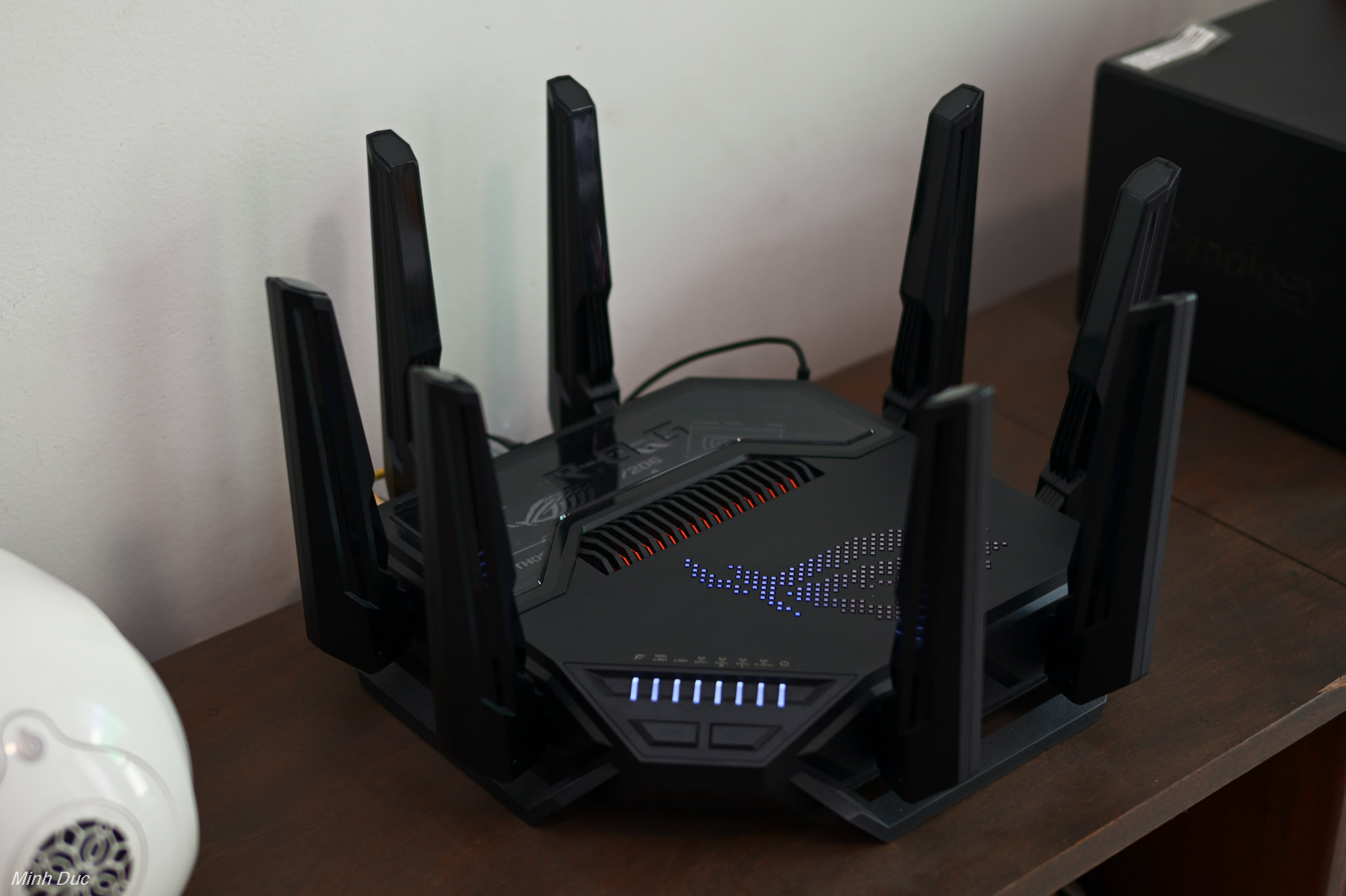 Asus BE98-03.jpg