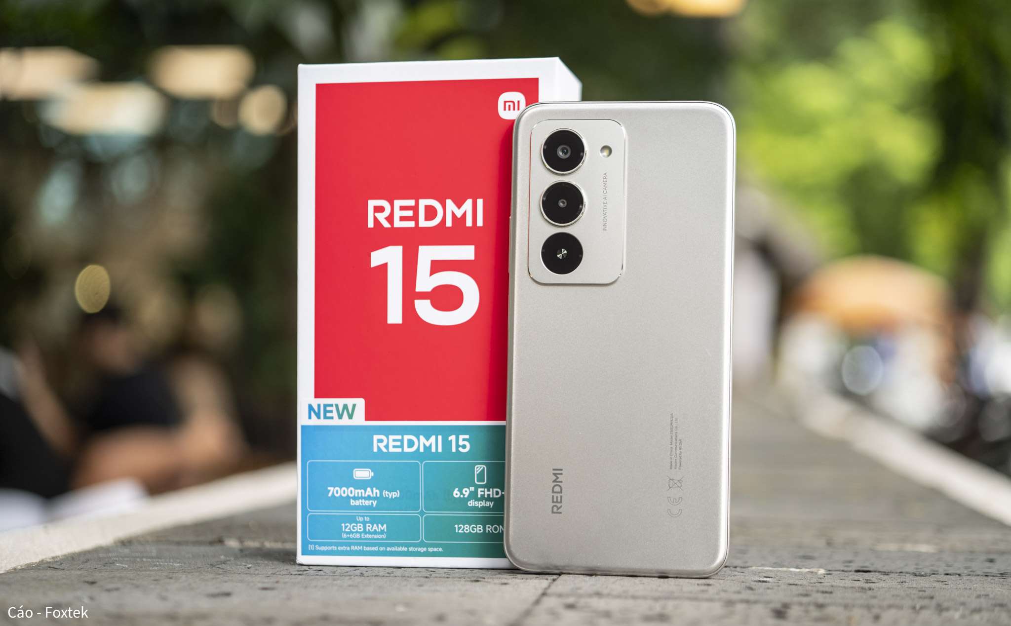 Mở hộp trên tay Redmi 15: Pin 7.000 mAh, màn hình lớn 6.9 inch, tần số quét lên đến 144 Hz