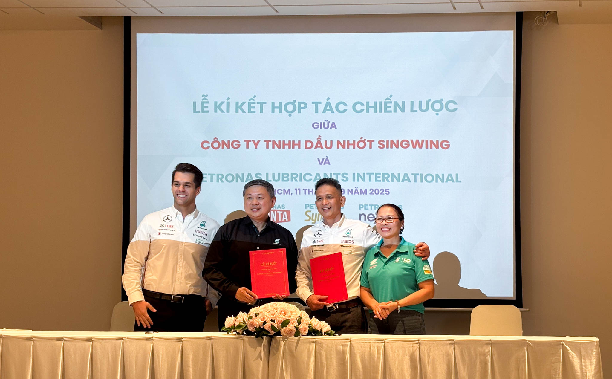 Singwing chính thức phân phối dầu nhờn PETRONAS tại Việt Nam