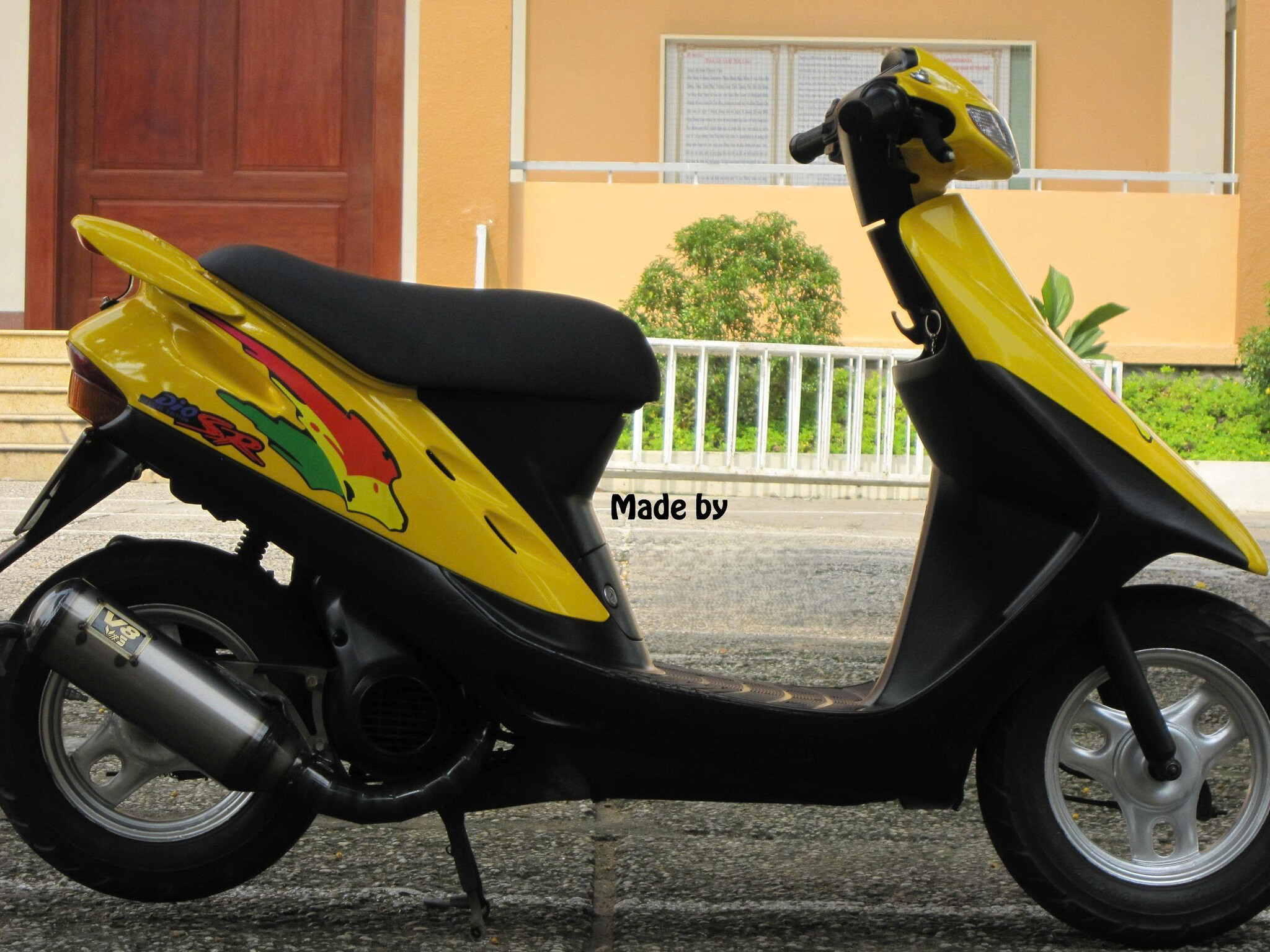 Honda Dio SR (1).jpg