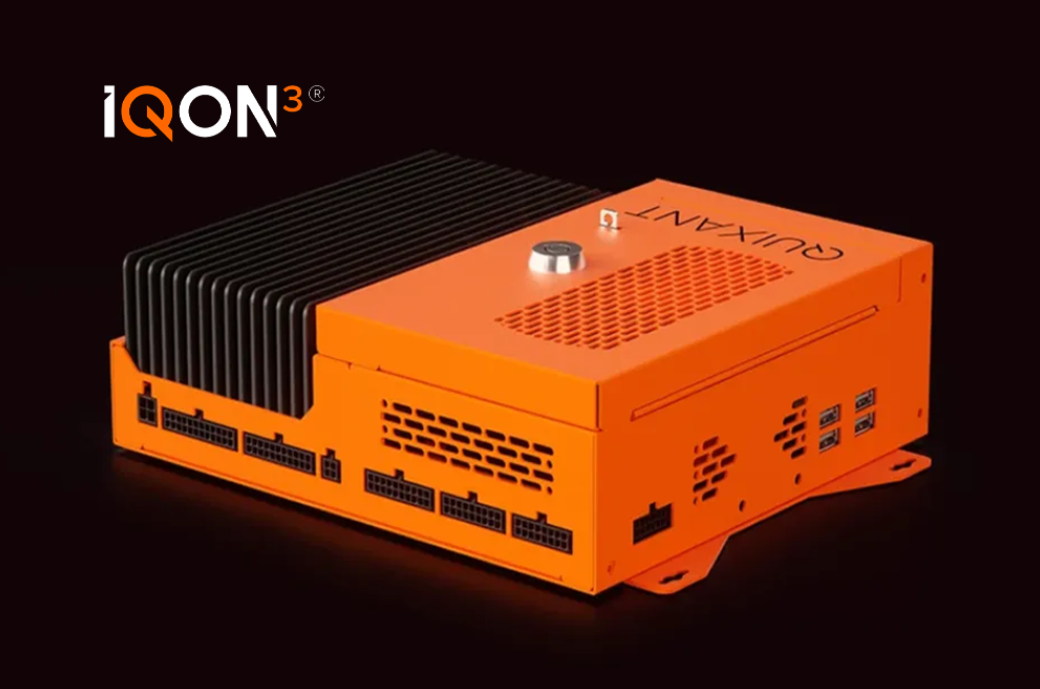 Quixant Iqon3 mini PC - Mini PC nhỏ nhỏ màu cam trang bị Ryzen Pro 8000 APU