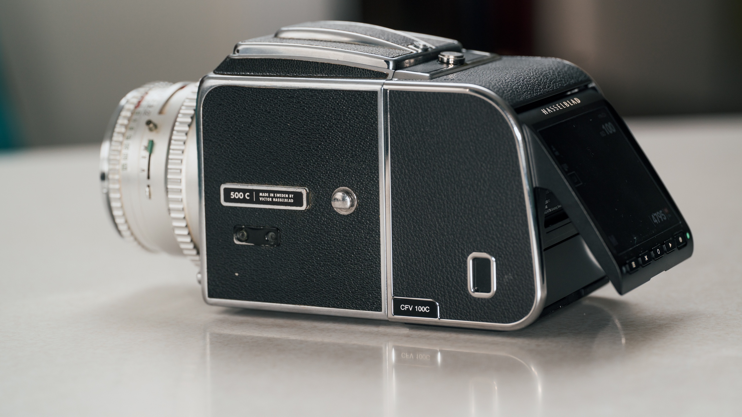 hasselblad-907x-cfv-100c-cauv.jpg