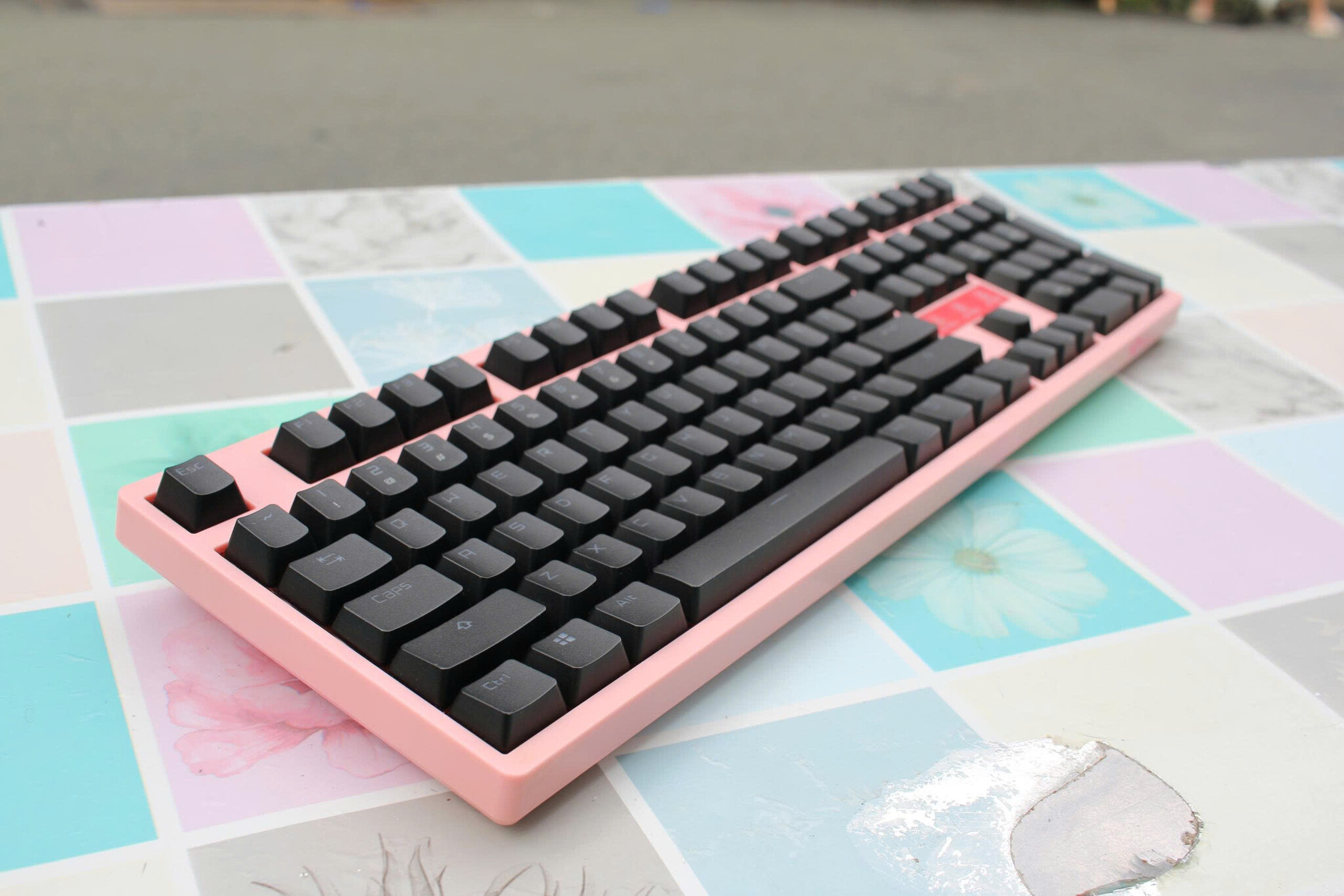 ban-phim-co-akko-black-pink (6).jpg
