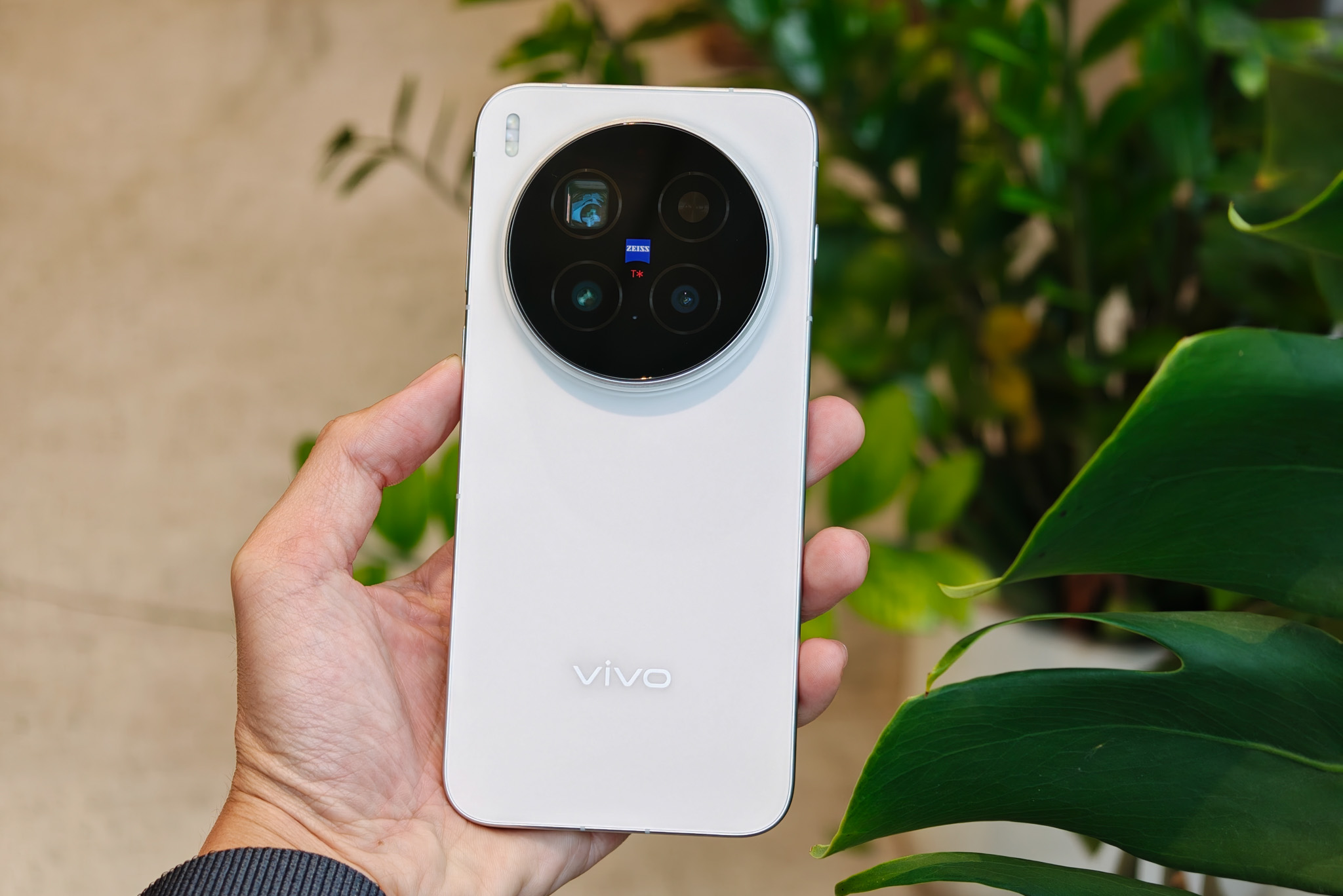 Trên tay và cảm nhận nhanh Vivo X300 Pro