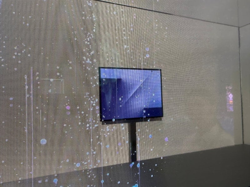 Samsung vô tình để lộ smartphone gập ba Galaxy Tri Fold?