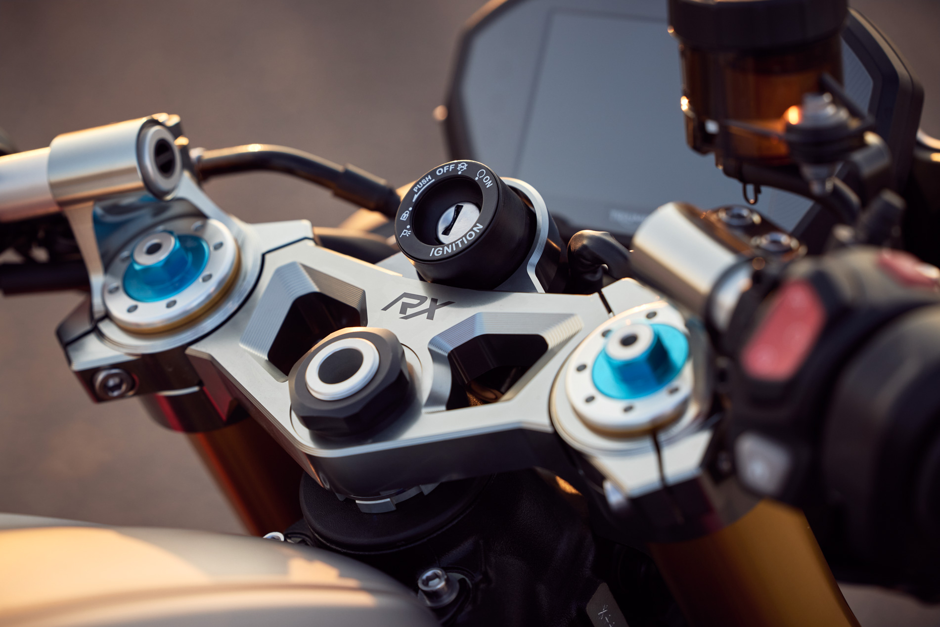 triumph-street-triple-765-16.jpg