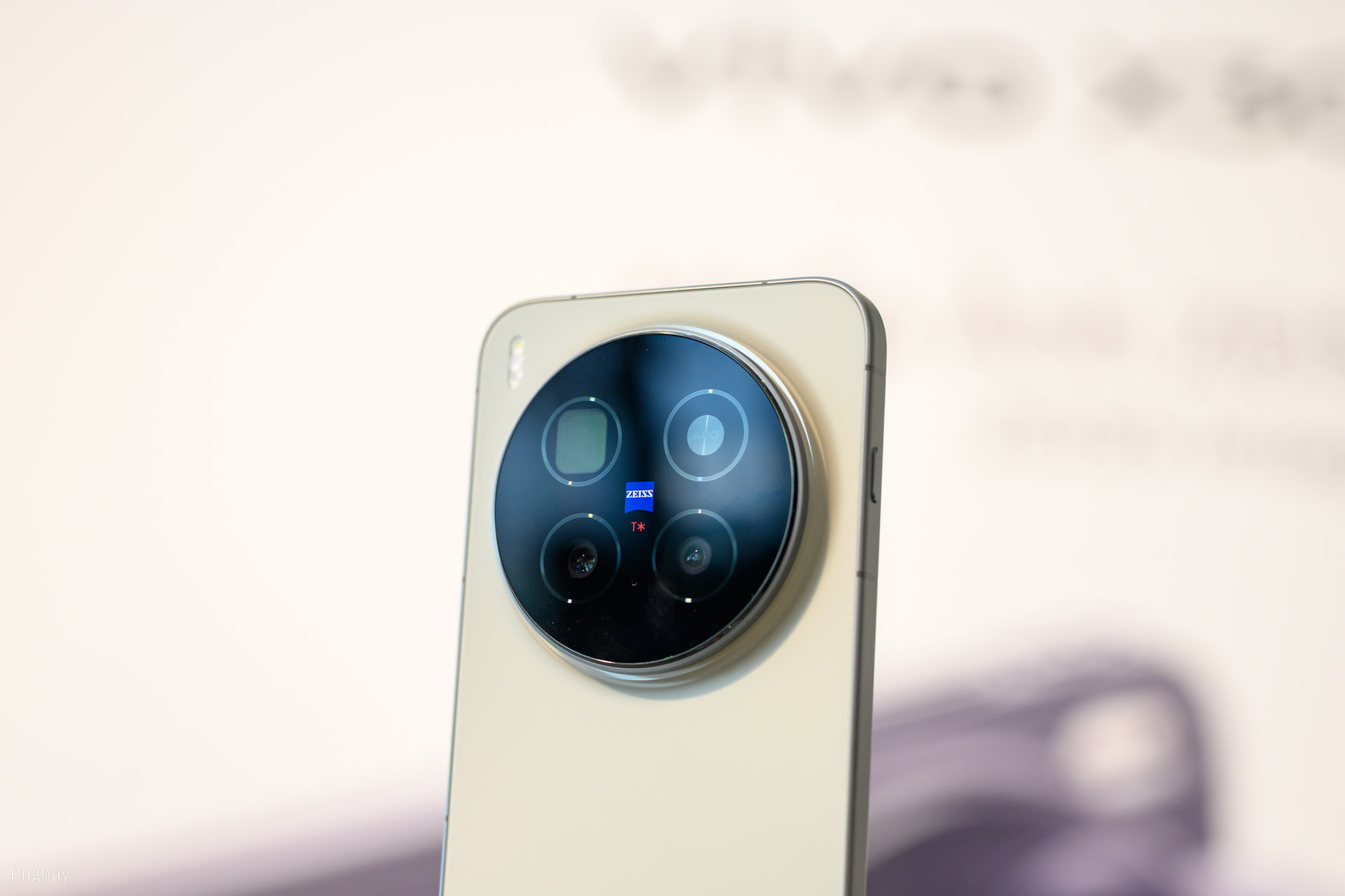 su-kien-vivo-x300-series-088.jpg