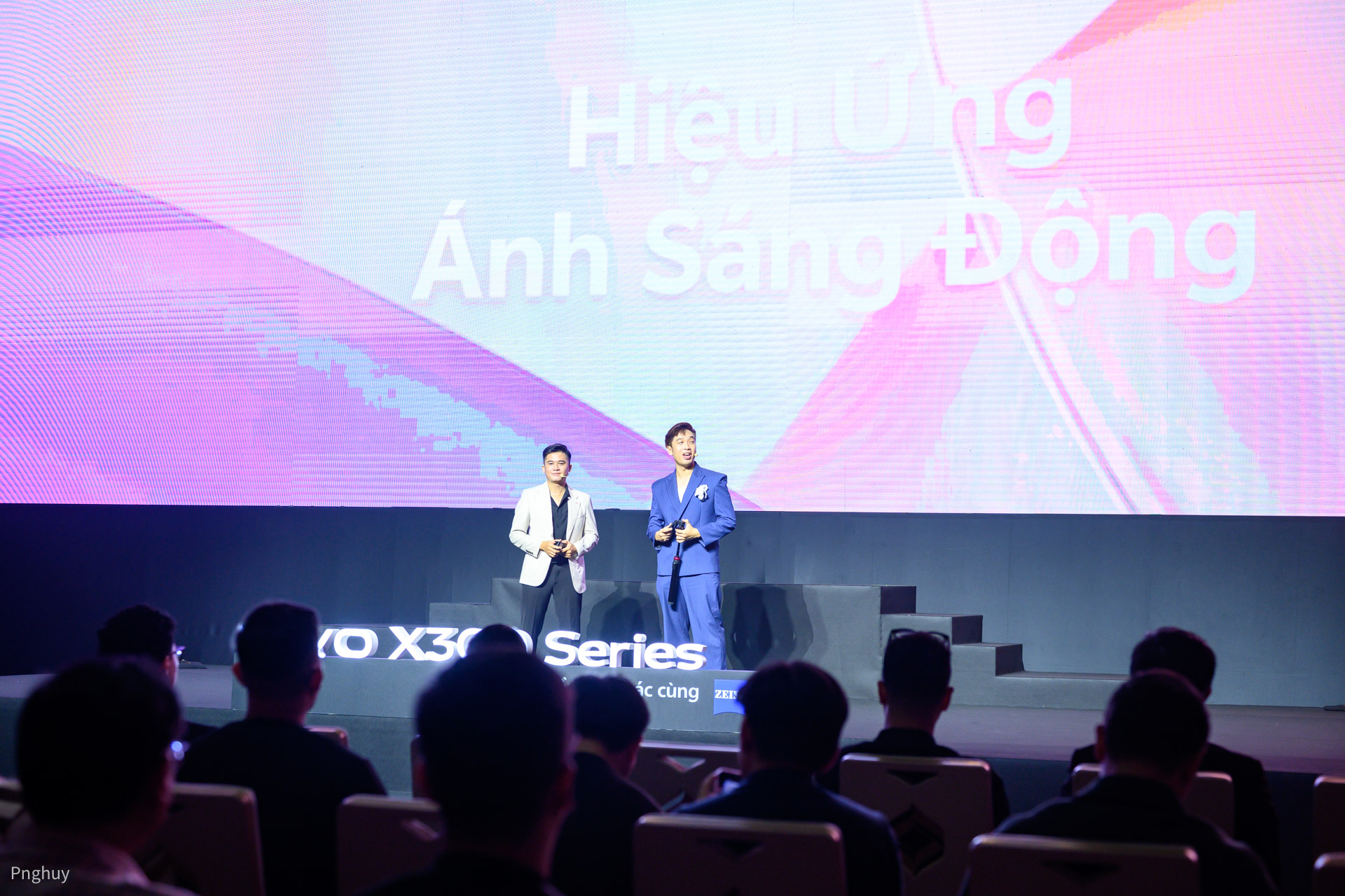 su-kien-vivo-x300-series-033.jpg
