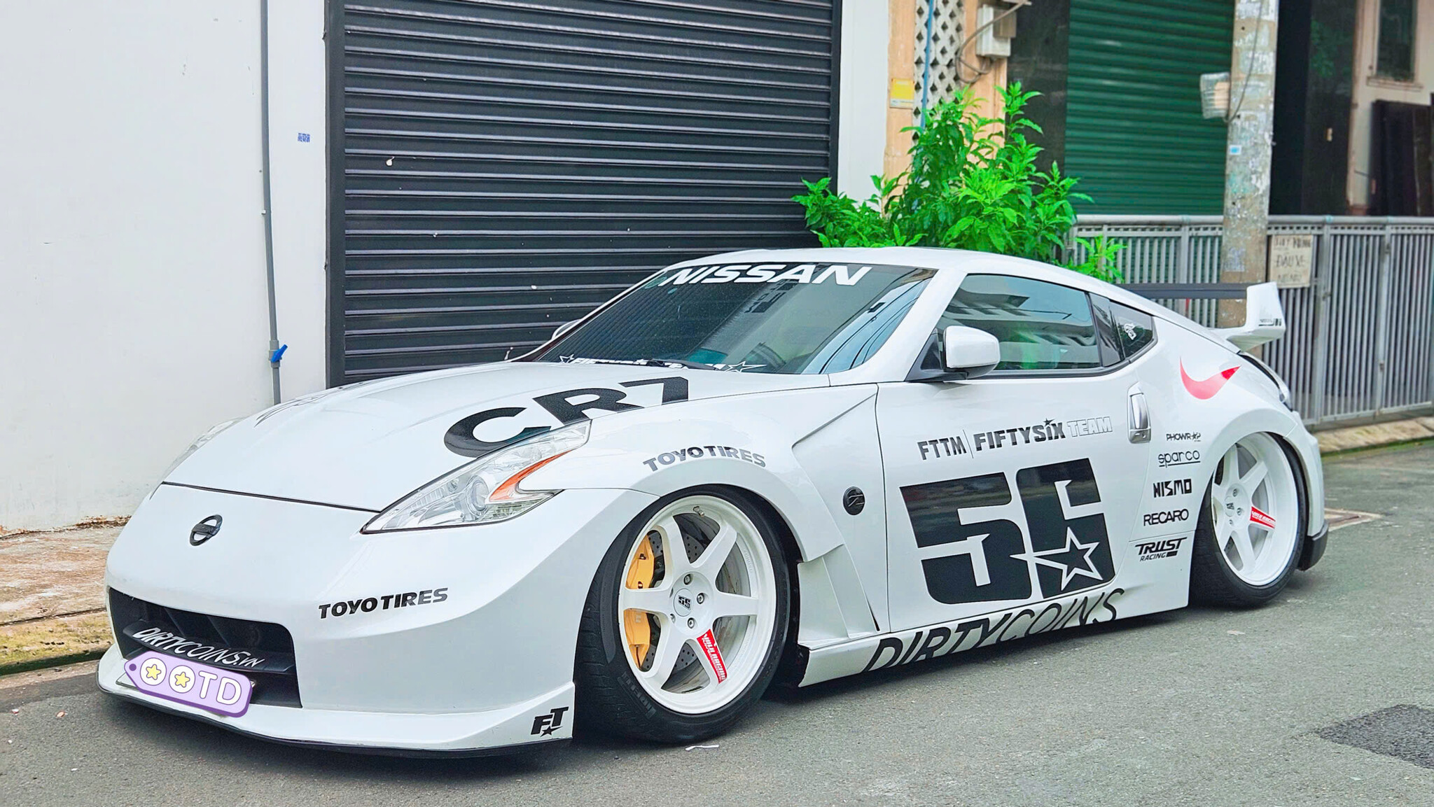 Nissan-370Z (1).jpg