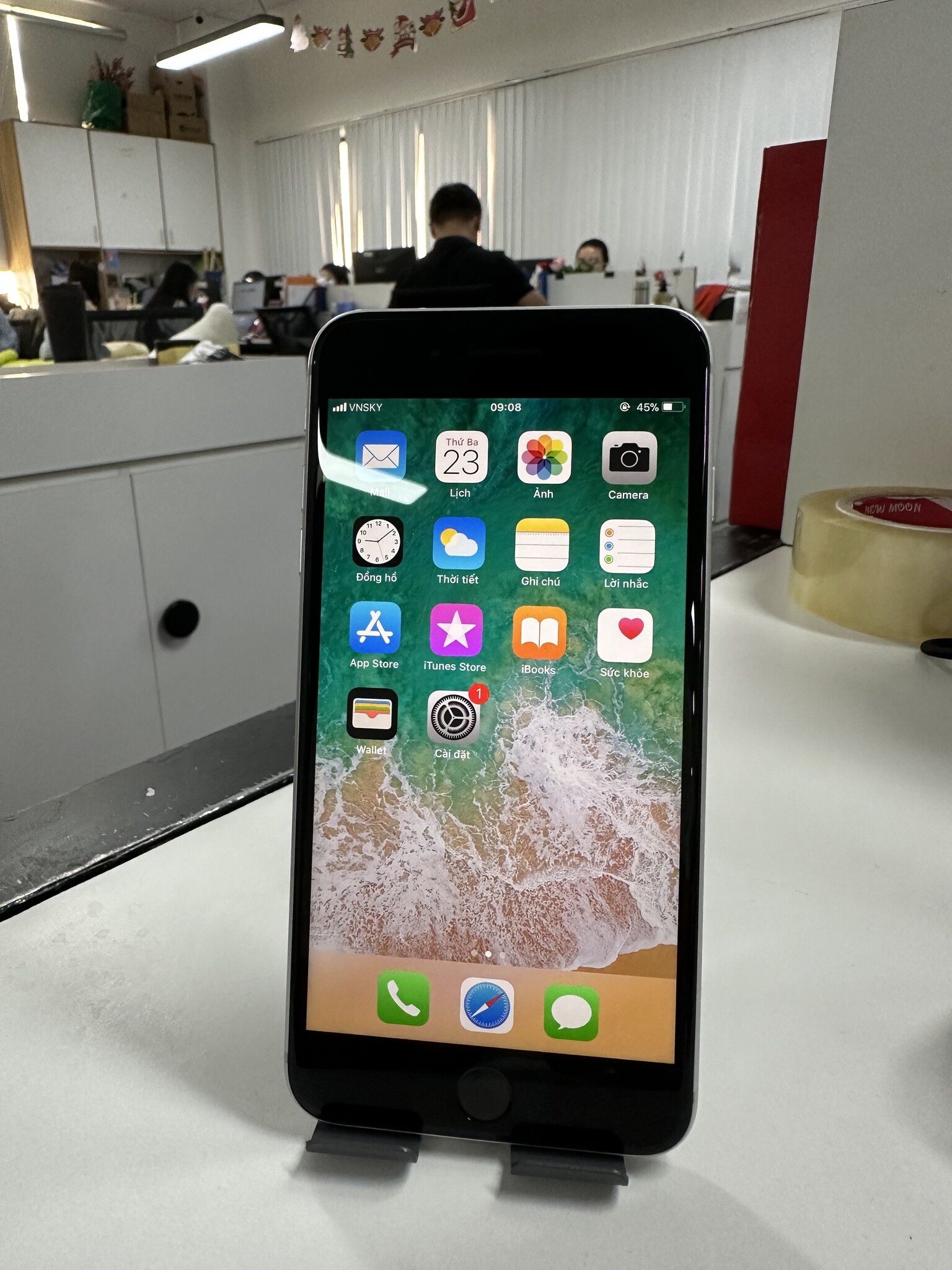 Dân nghiệp dư thay pin + vỏ 8 Plus ios 11 256Gb imei 00000