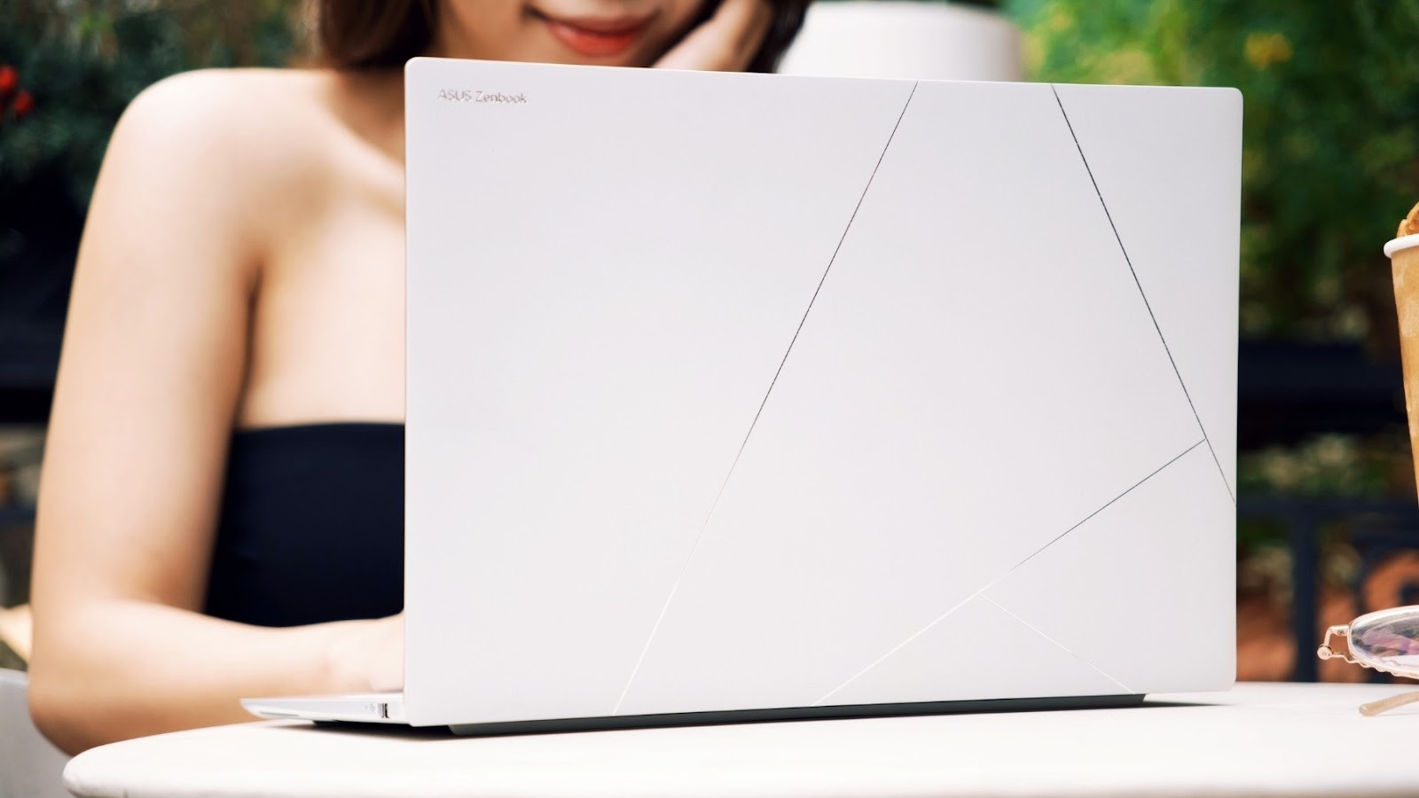 Review 2 tuần sử dụng laptop màn hình OLED của ASUS Zenbook S14 có thực sự "đáng tiền"?