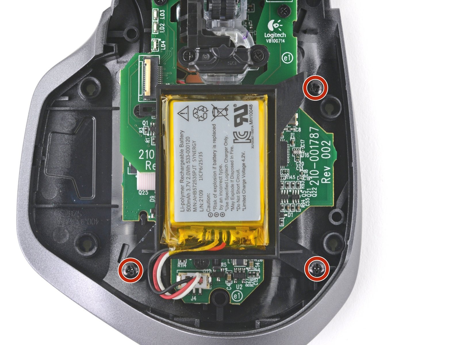 thay-pin-chuot-logitech (1).jpg