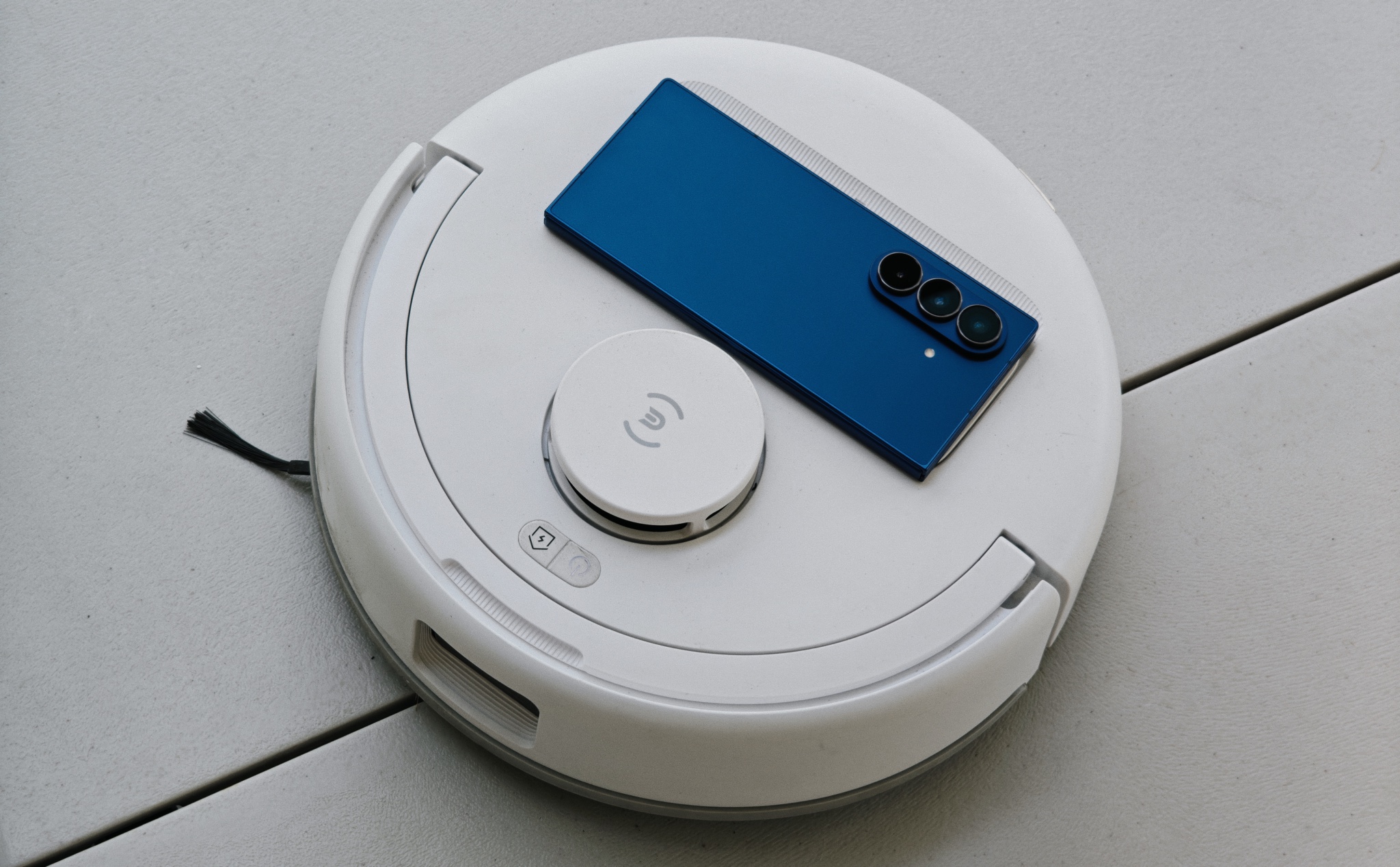 8782221-Cover-deebot-mini.jpg