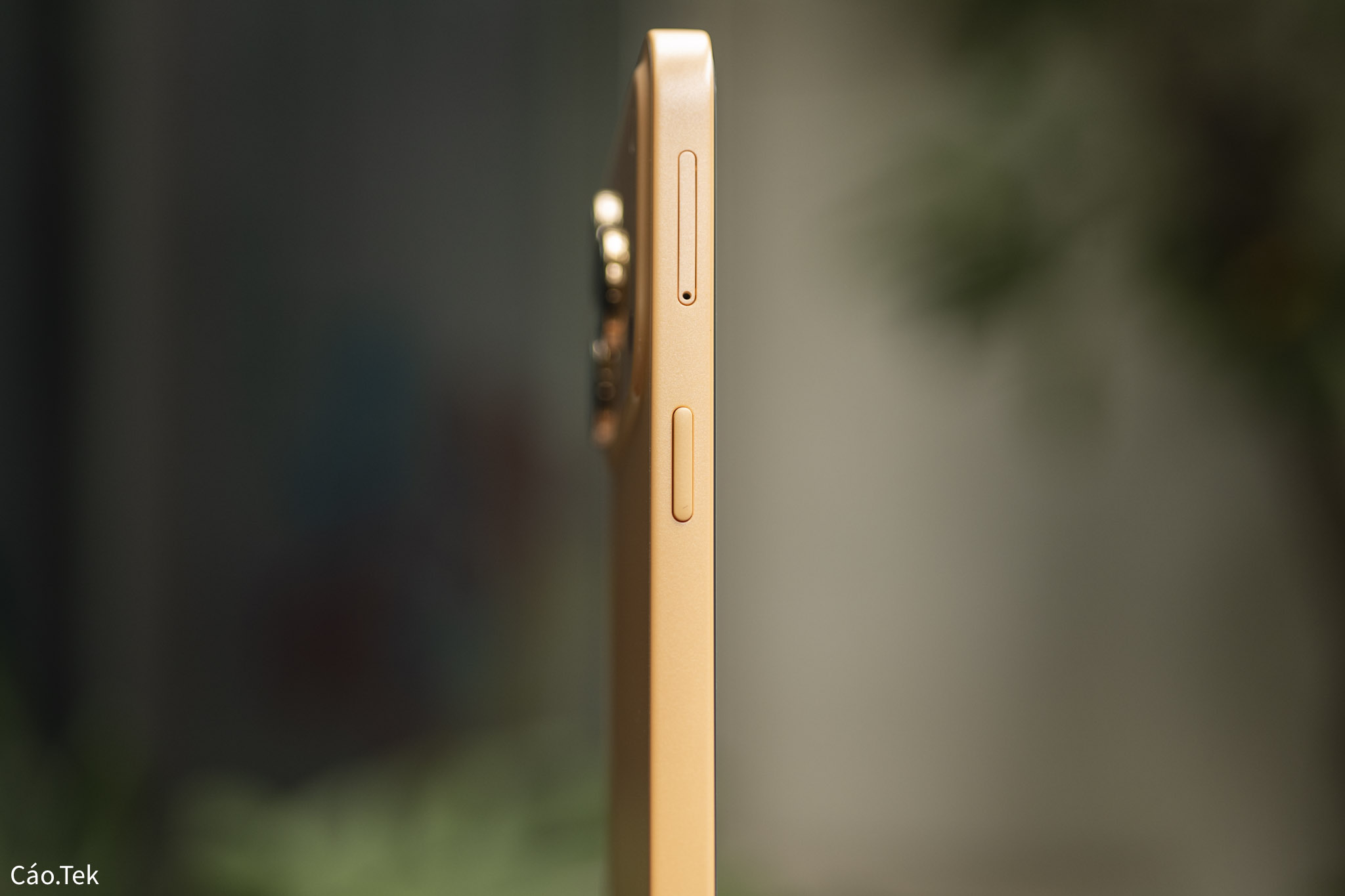 nubia V80 Design-37.jpg