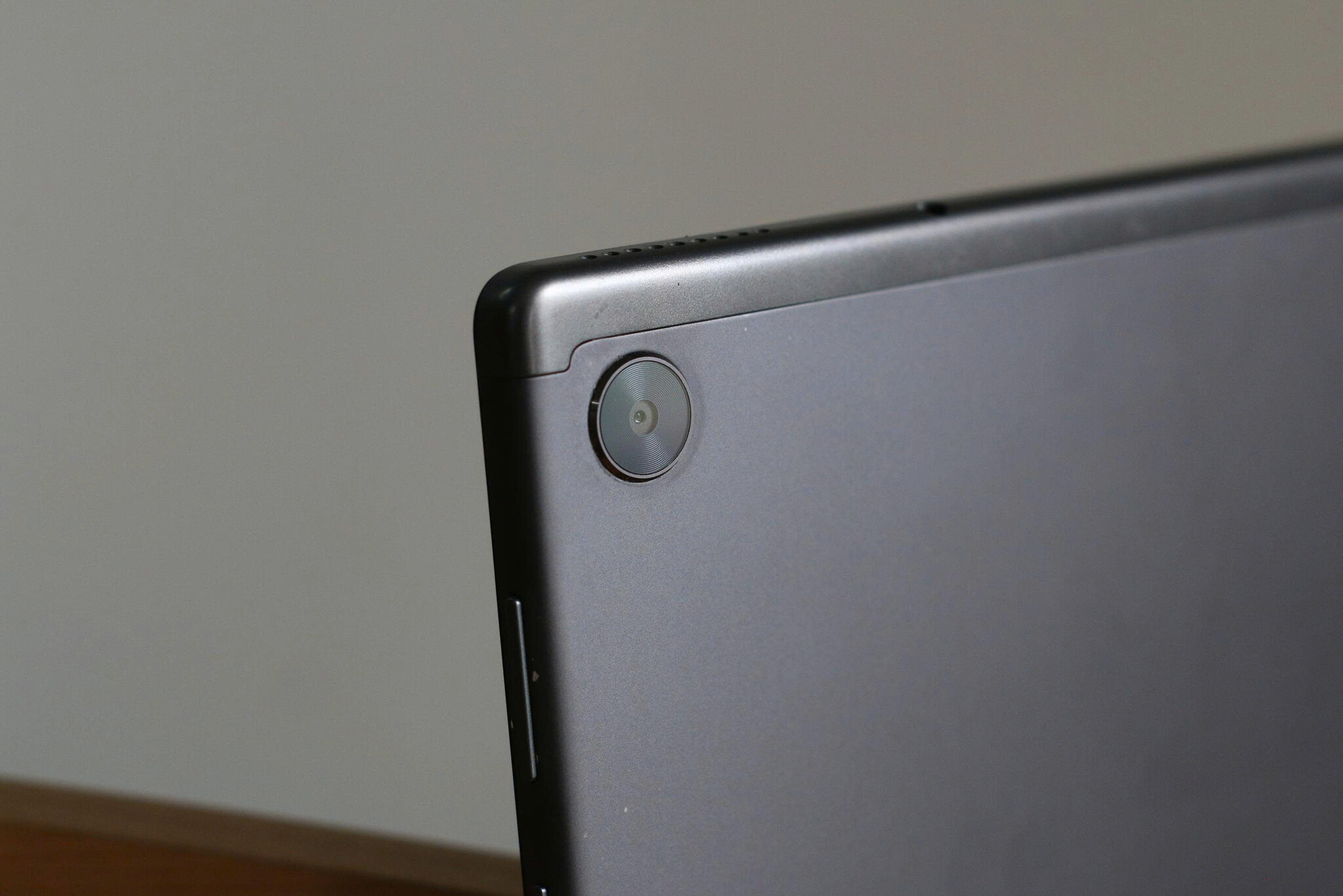 may-tinh-bang-lenovo-tab-m10 (8).jpg