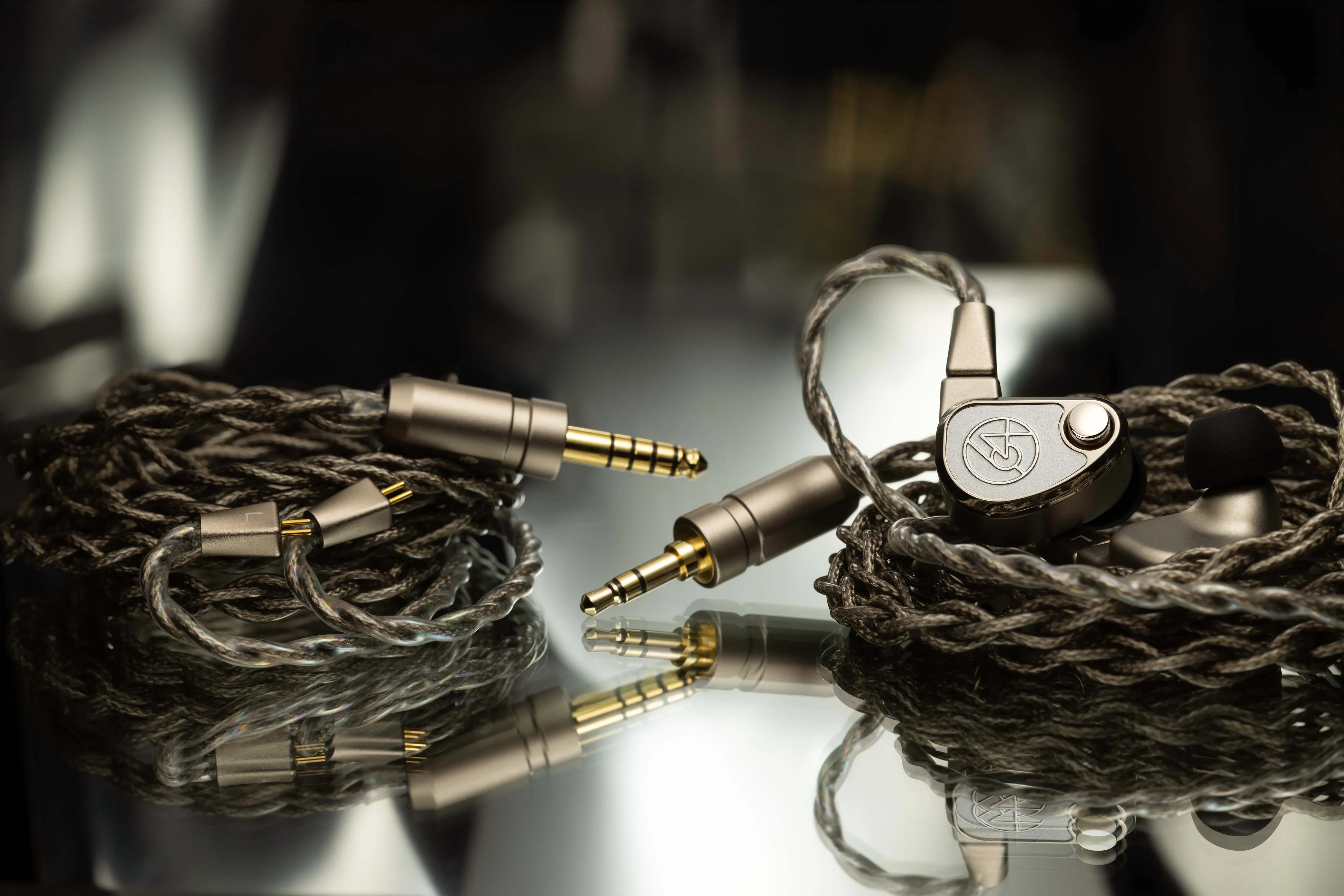 TWELVE-Ti-CABLE.webp