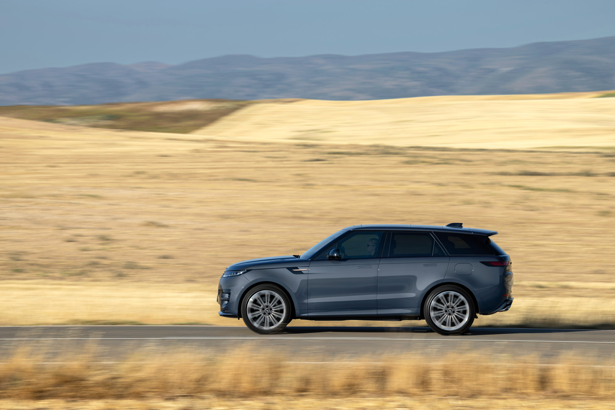 land-rover-sport-2026-tinhte-5.jpg