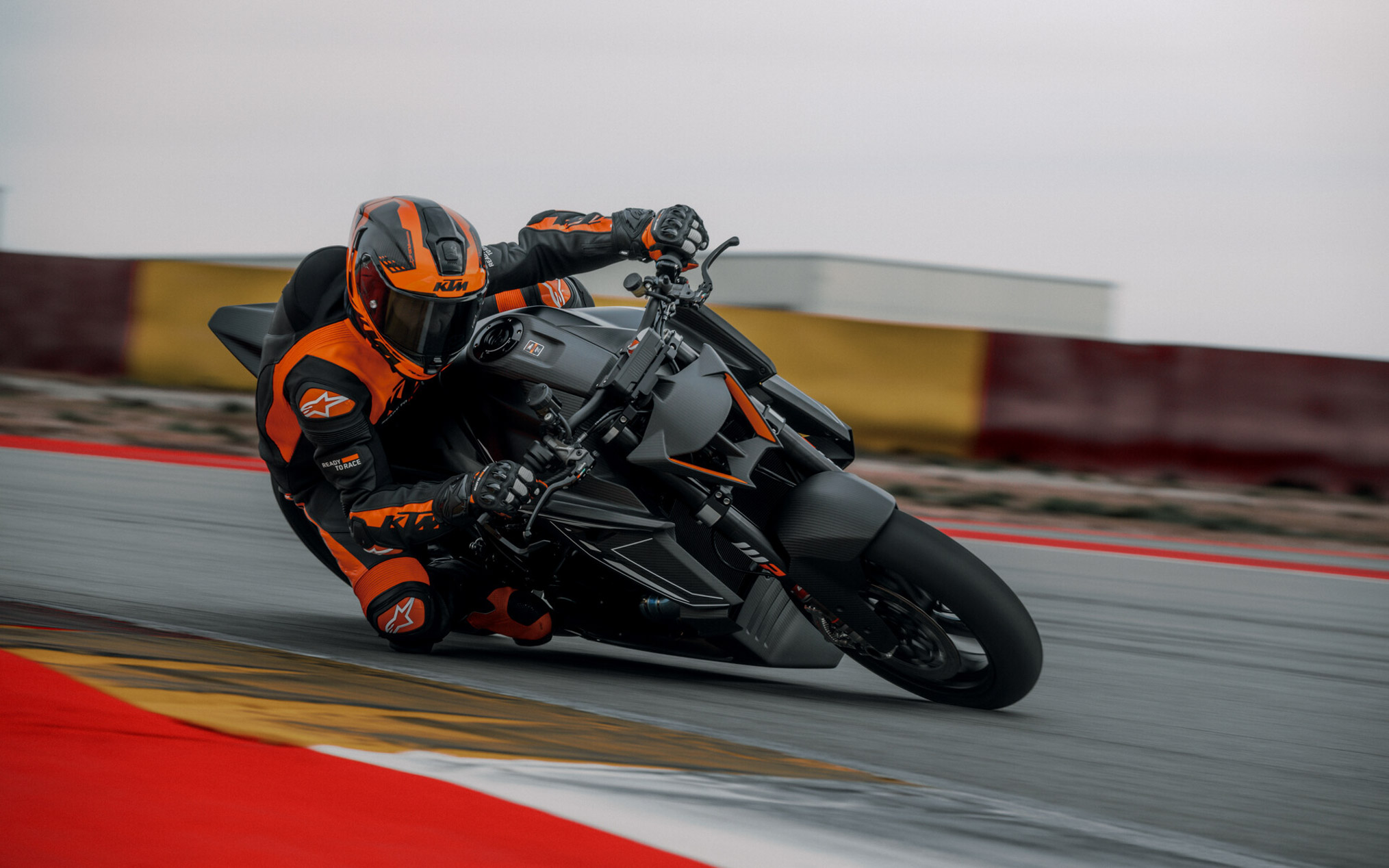 1390-SuperDuke-RRtrack-38.jpg