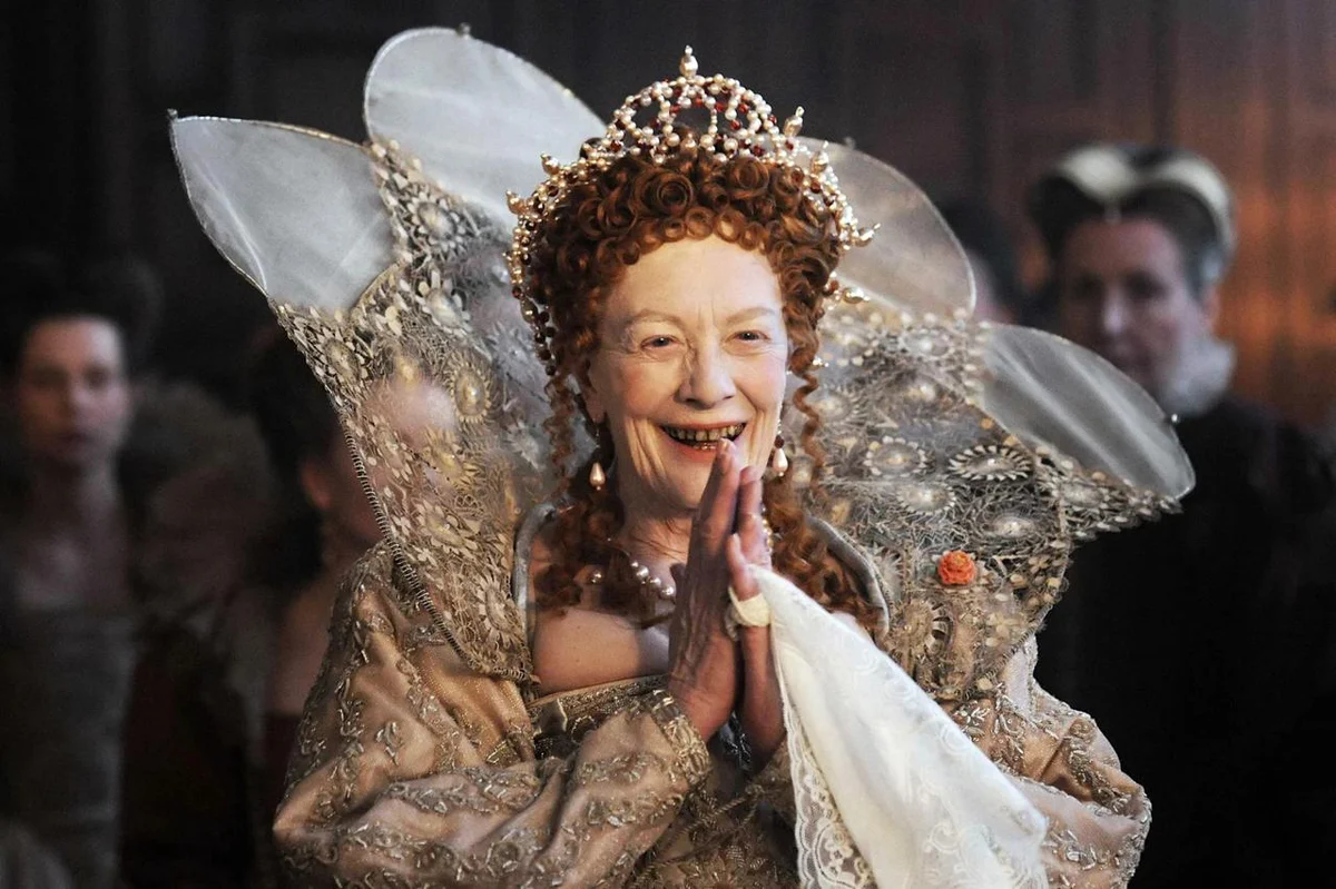 Vào thời Nữ hoàng Elizabeth I cuối TK 16 - đầu TK 17, sâu răng là chuyện vô cùng phổ biến, đặc...