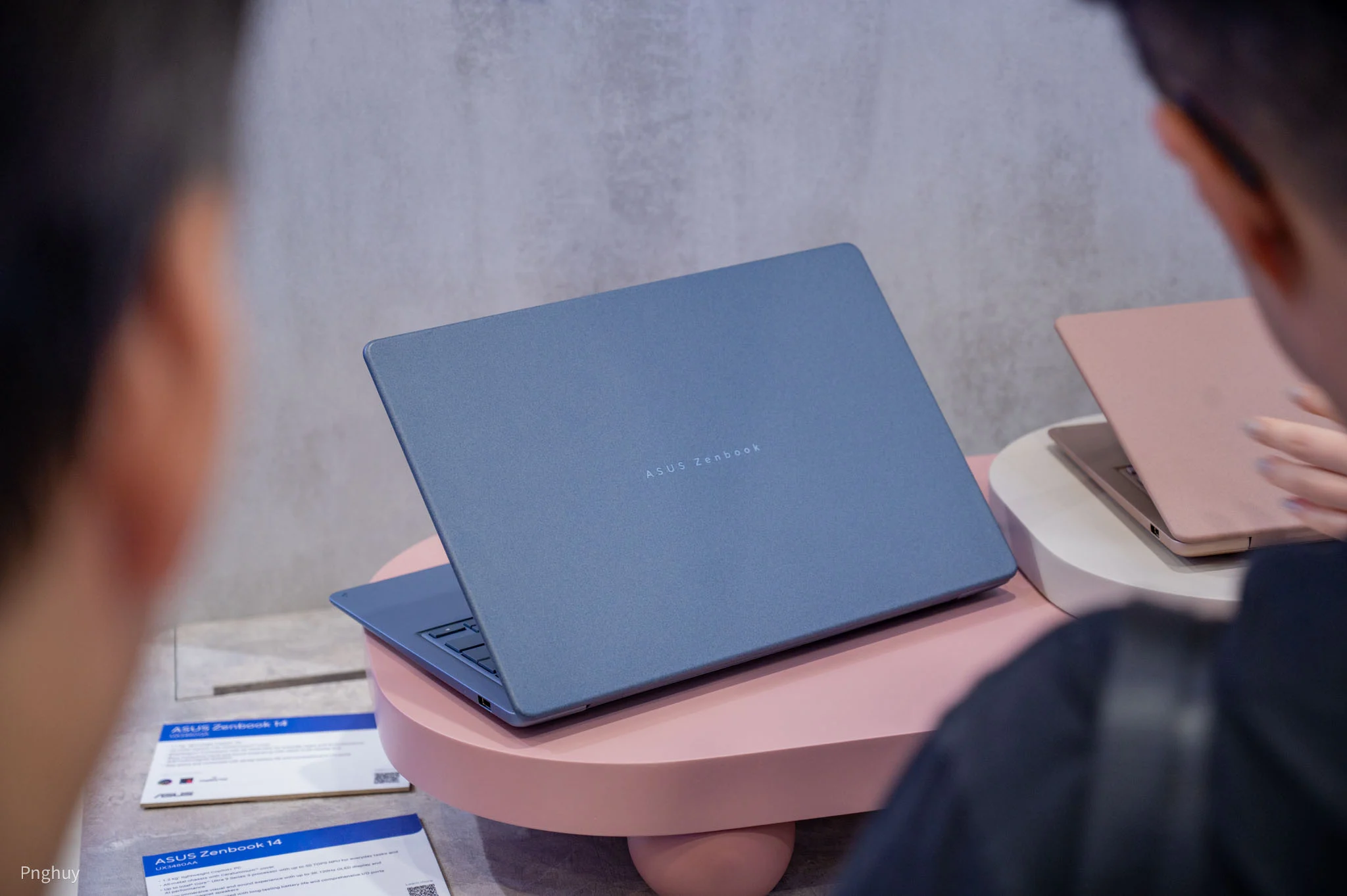 ASUS-COMPUTEX26-pnghuy-61.jpg