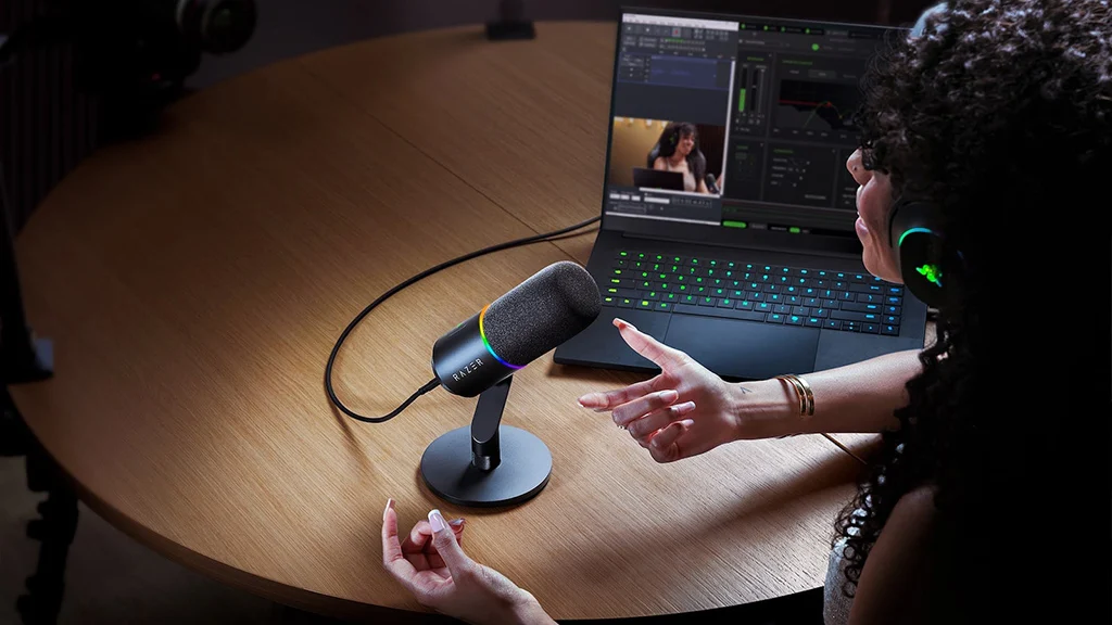 Razer ra mắt micro Seiren V3 Pro: cổng USB-C, XLR, 32bit,...