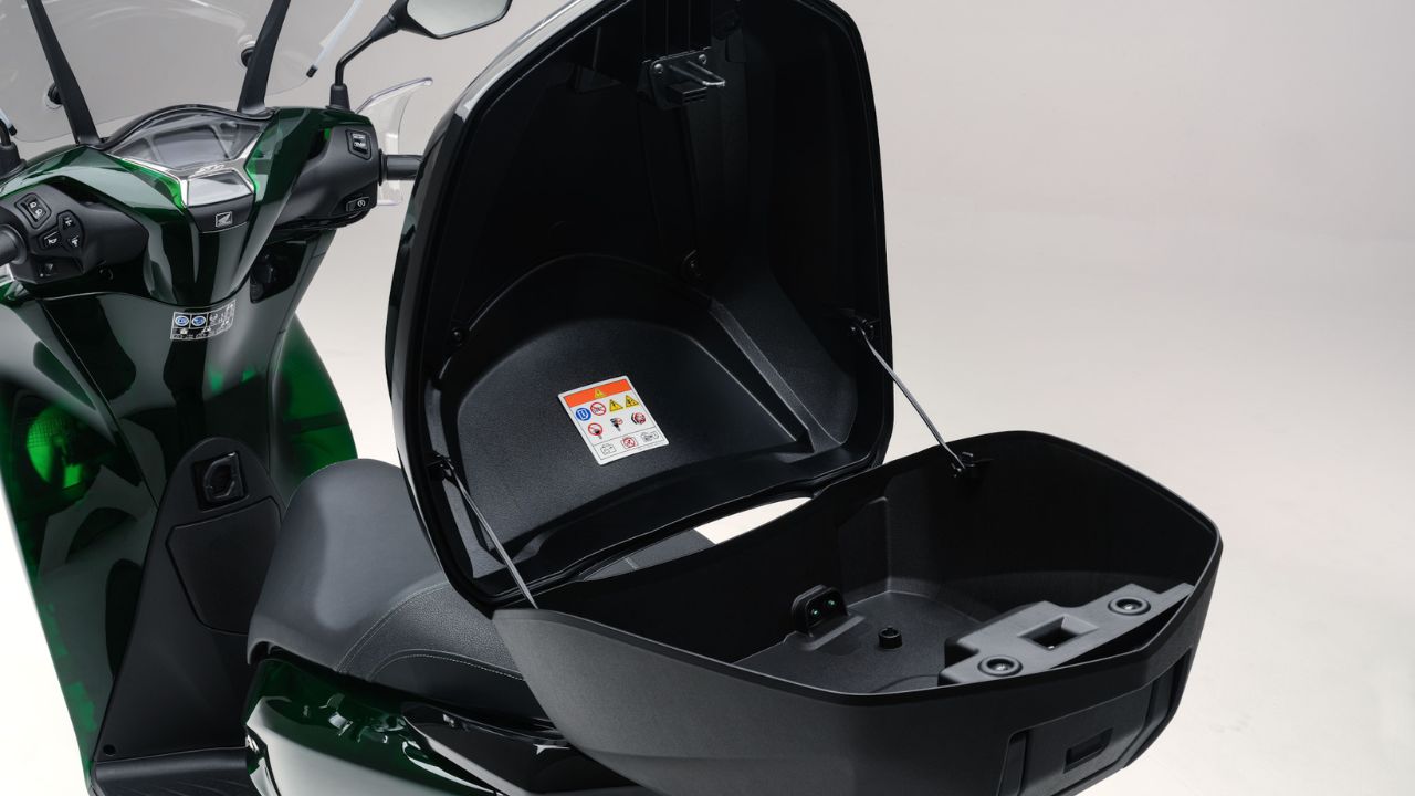 honda-sh-y-vetro-green (11).jpg