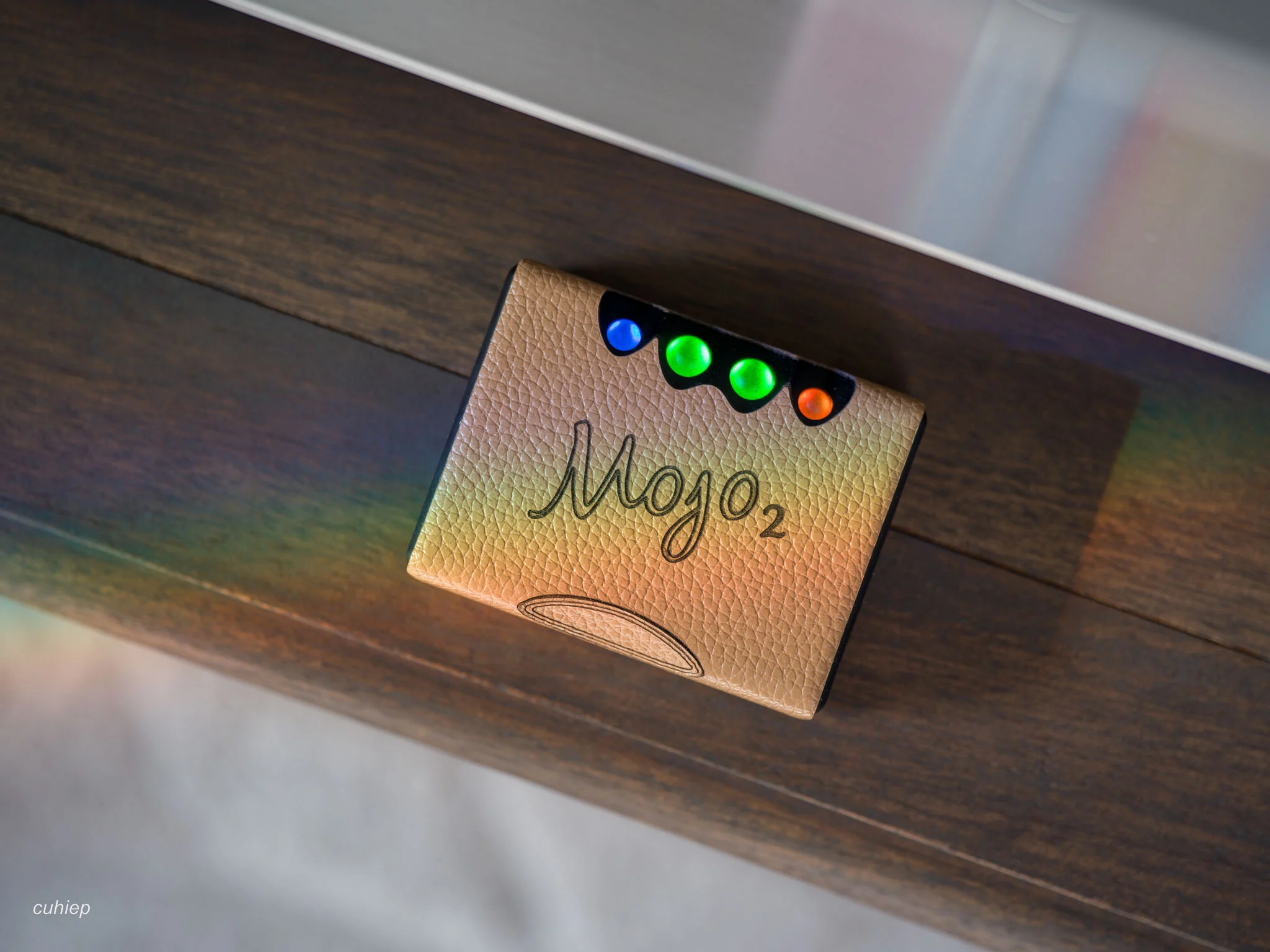 Chord Mojo 2 bản 2025 – USB-C sạc được và trải nghiệm “da + công nghệ”