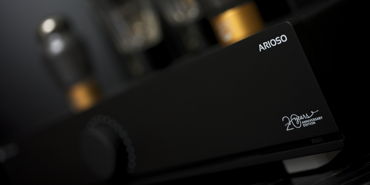 Arioso300B-000.jpg