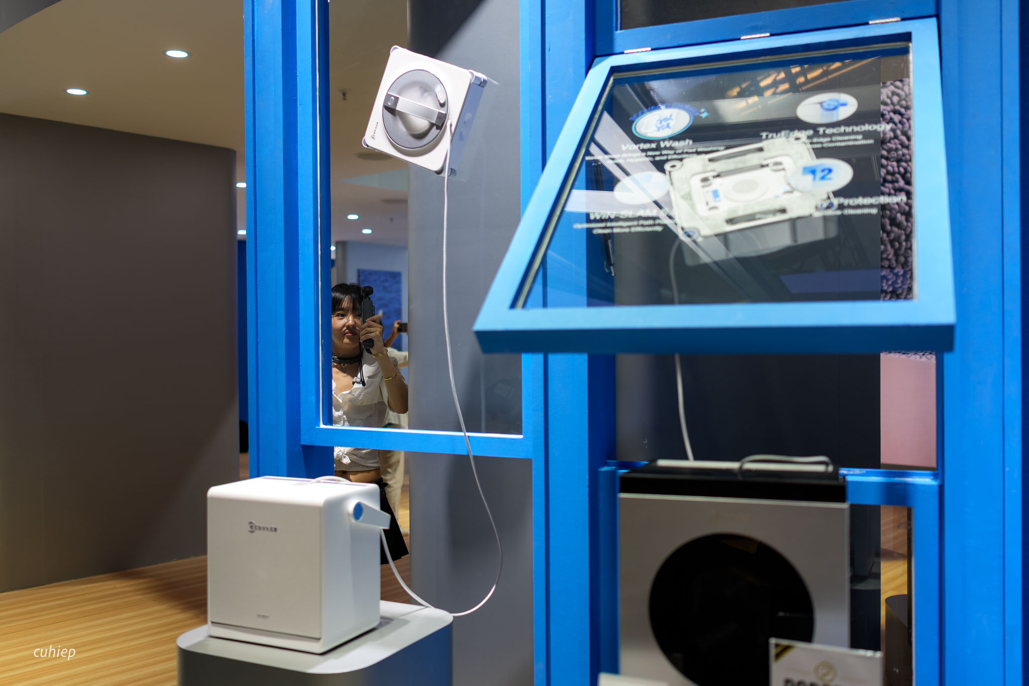 tinhte-cuhiep-IFA26-ecovacs-48.jpg
