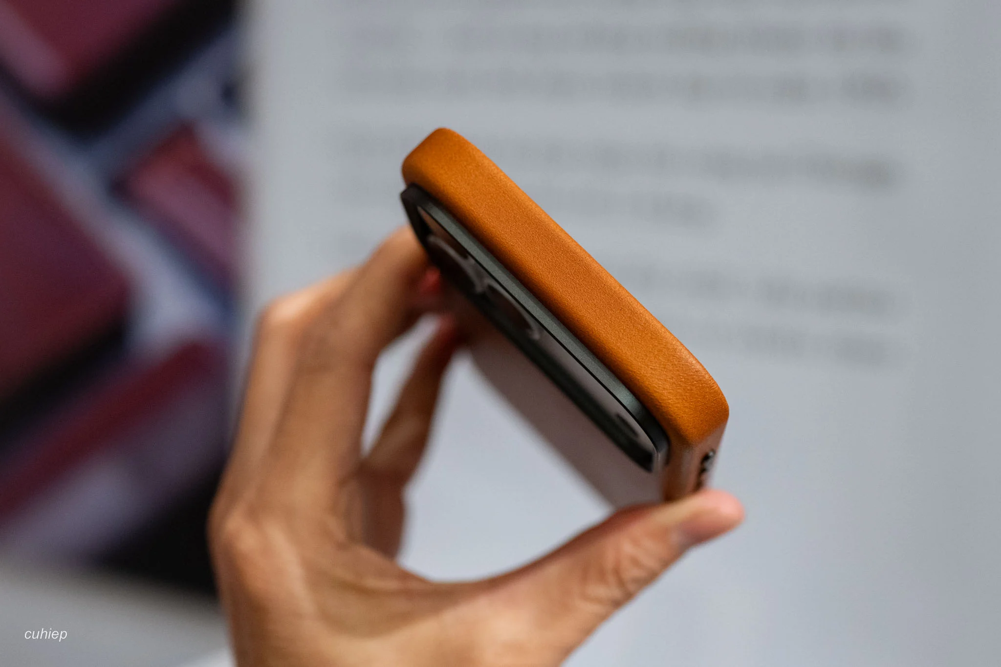 UAG mua lại NOMAD, DTR mang thương hiệu phụ kiện rất cao cấp này về Việt Nam.