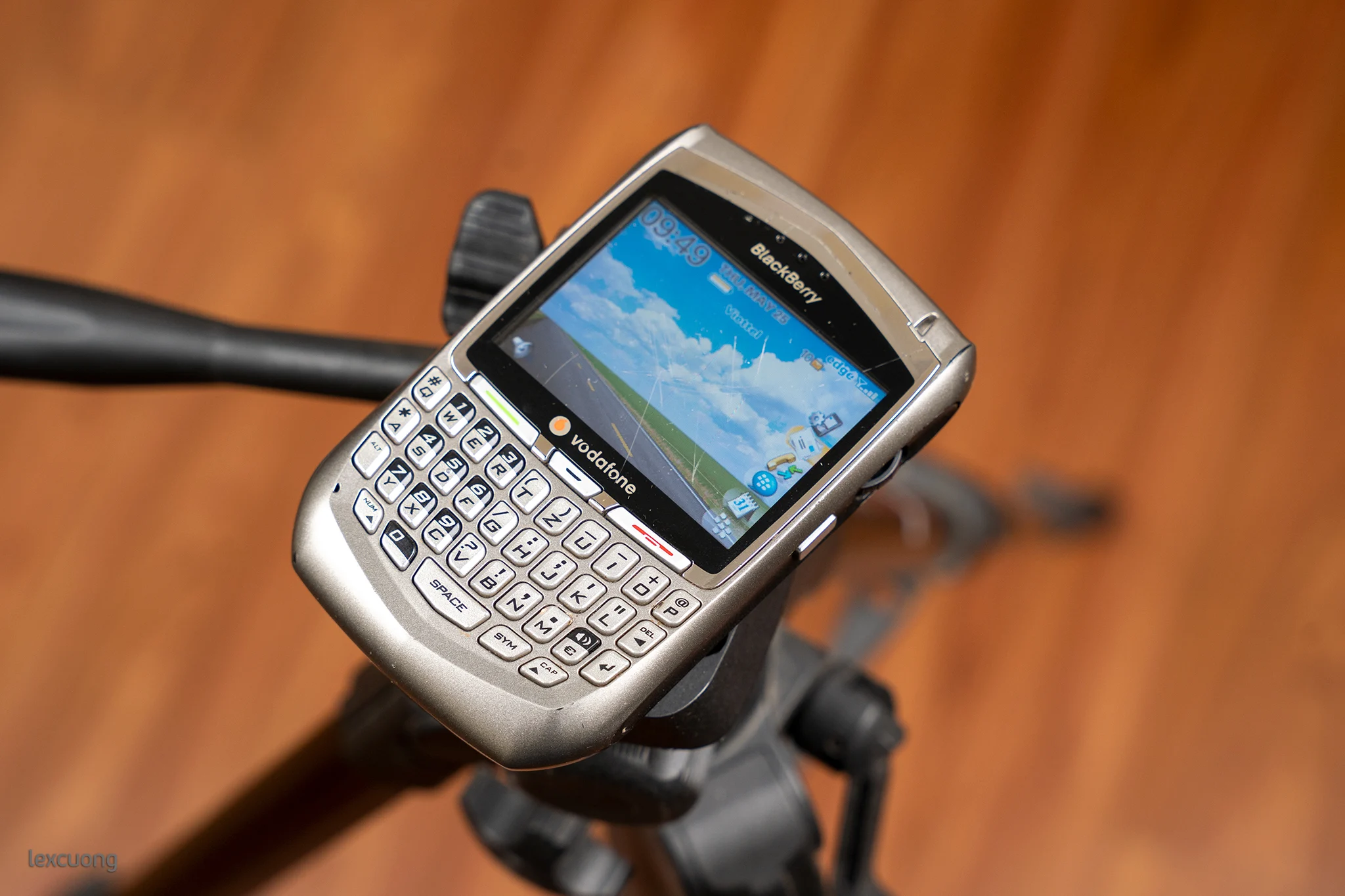 6442020-Blackberry-8700g-22.jpg.webp