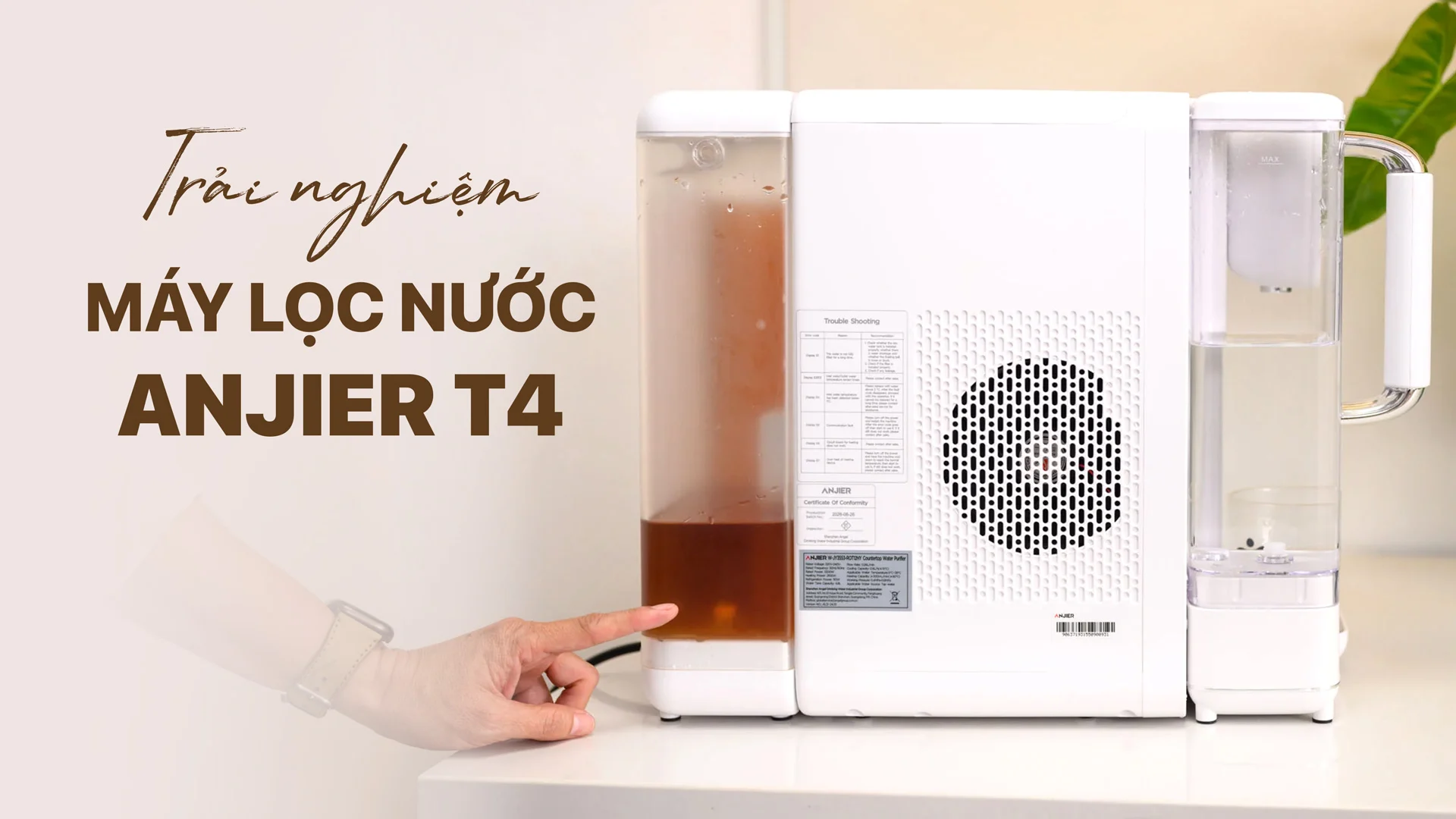 Trải nghiệm máy lọc nước ANJIER T4: Đổ cold brew với siro vào lọc vẫn ra nước trong